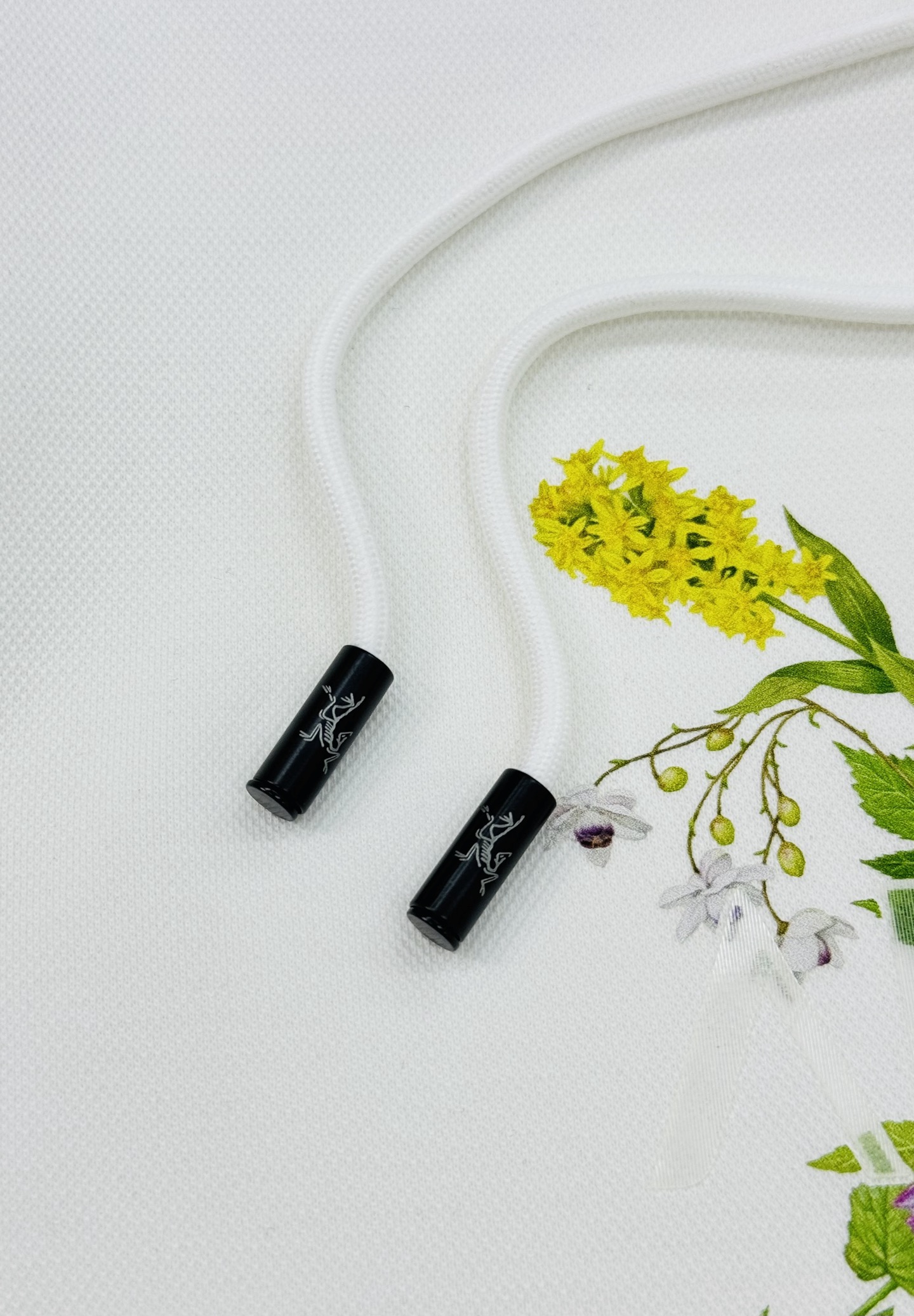 ARC'TERY*始祖-鸟25s新品连帽卫衣.男女同款！高品质高版本.最新花色推荐.胸口Logo图形立体