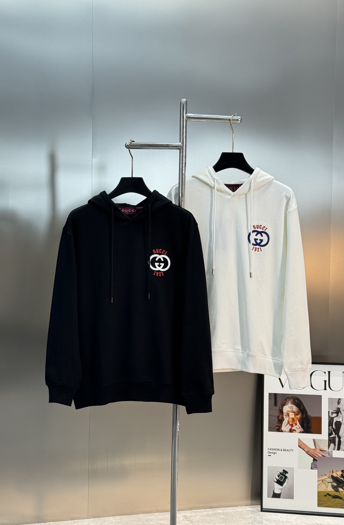 Gucci古奇25s新款连帽卫衣，男女同款.净版推荐！胸前经典双G Logo，立体刺绣工艺.品牌感满满!