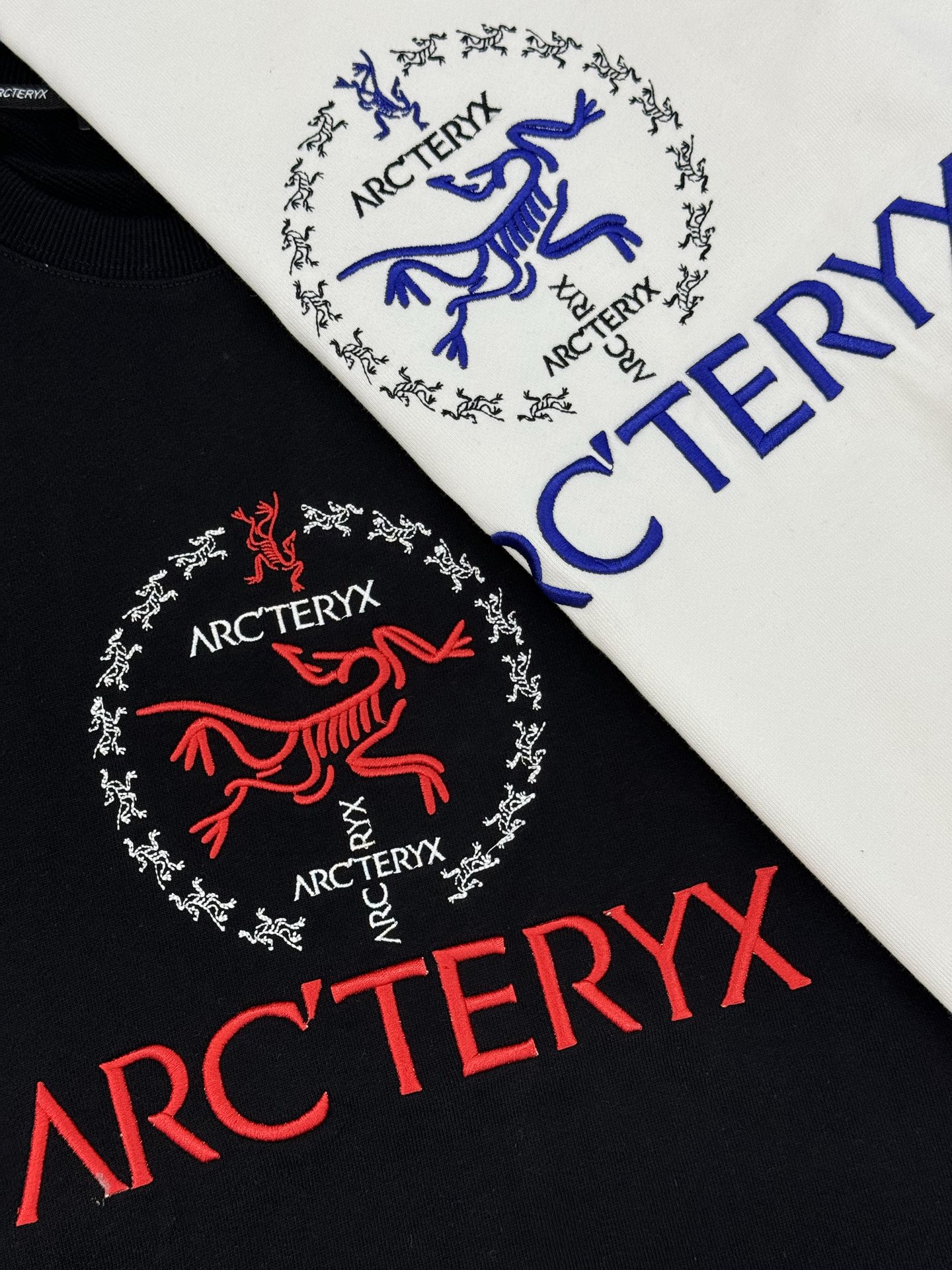 ARCTERYX🐦家新款推荐❤️始祖鸟Arc'teryx刺绣标志卫衣，撞色绣花Logo，简约又有辨识度!