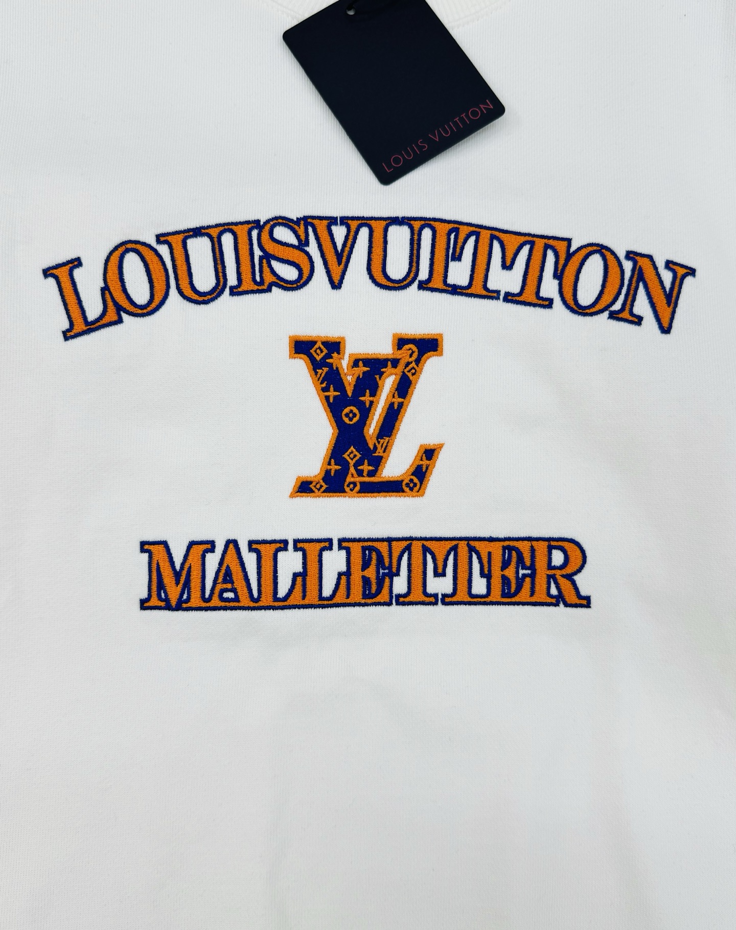 Louis Vuitton Malletier字母绣花卫衣.男女同款.经典橙色Logo，3D绣花工艺.简