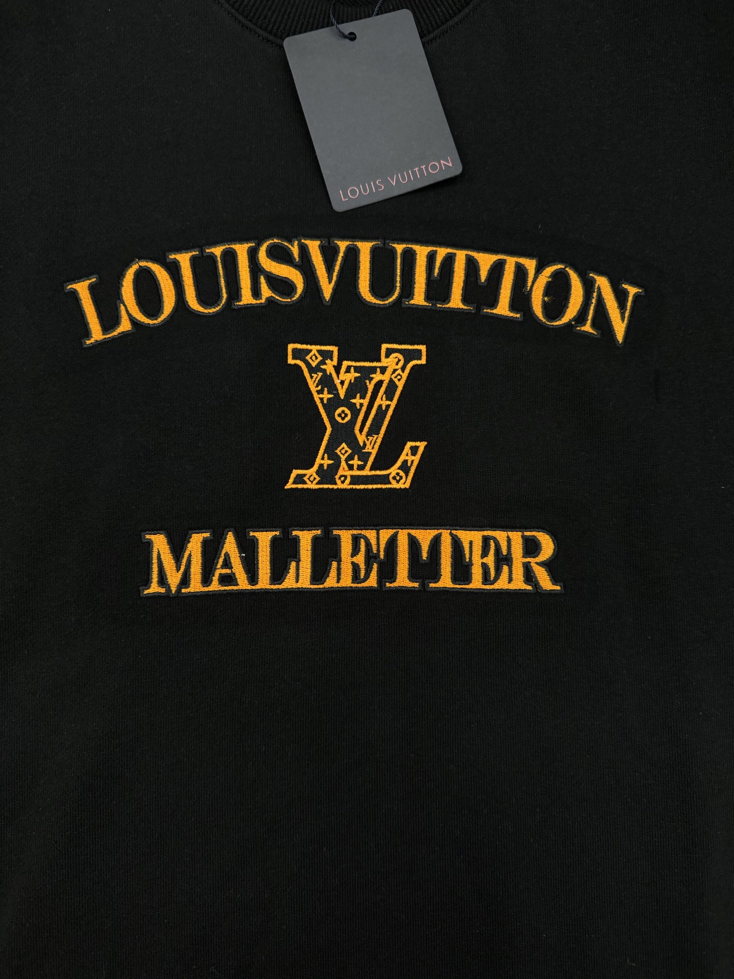 Louis Vuitton Malletier字母绣花卫衣.男女同款.经典橙色Logo，3D绣花工艺.简