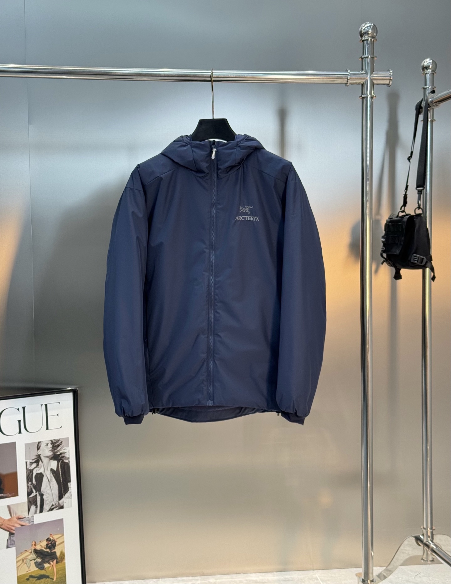 ARC'TERY*始祖-鸟情侣款户外阿童木棉服.高品质新品推荐！鸟家推出全新的Atom AR Hoody