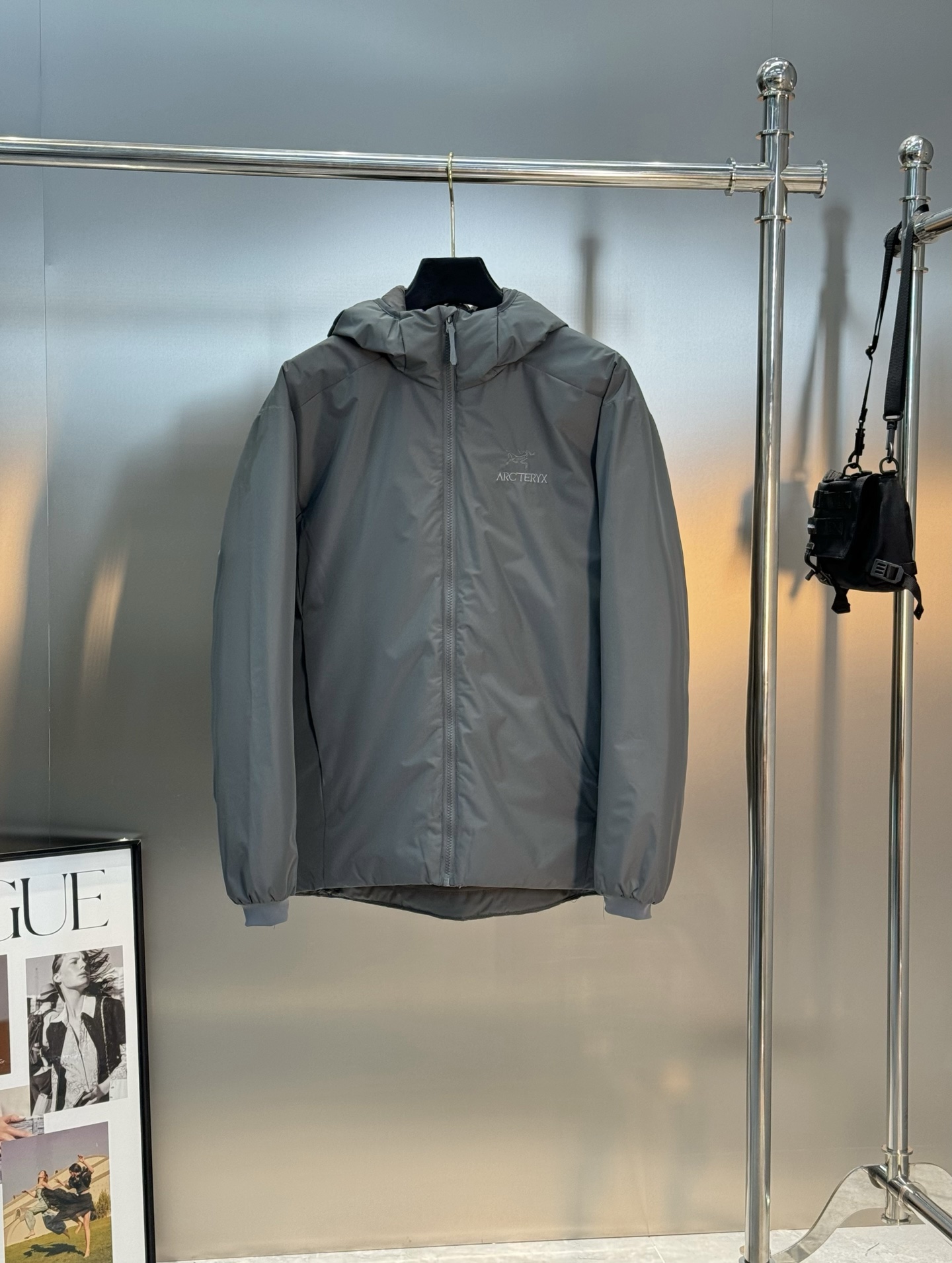 ARC'TERY*始祖-鸟情侣款户外阿童木棉服.高品质新品推荐！鸟家推出全新的Atom AR Hoody