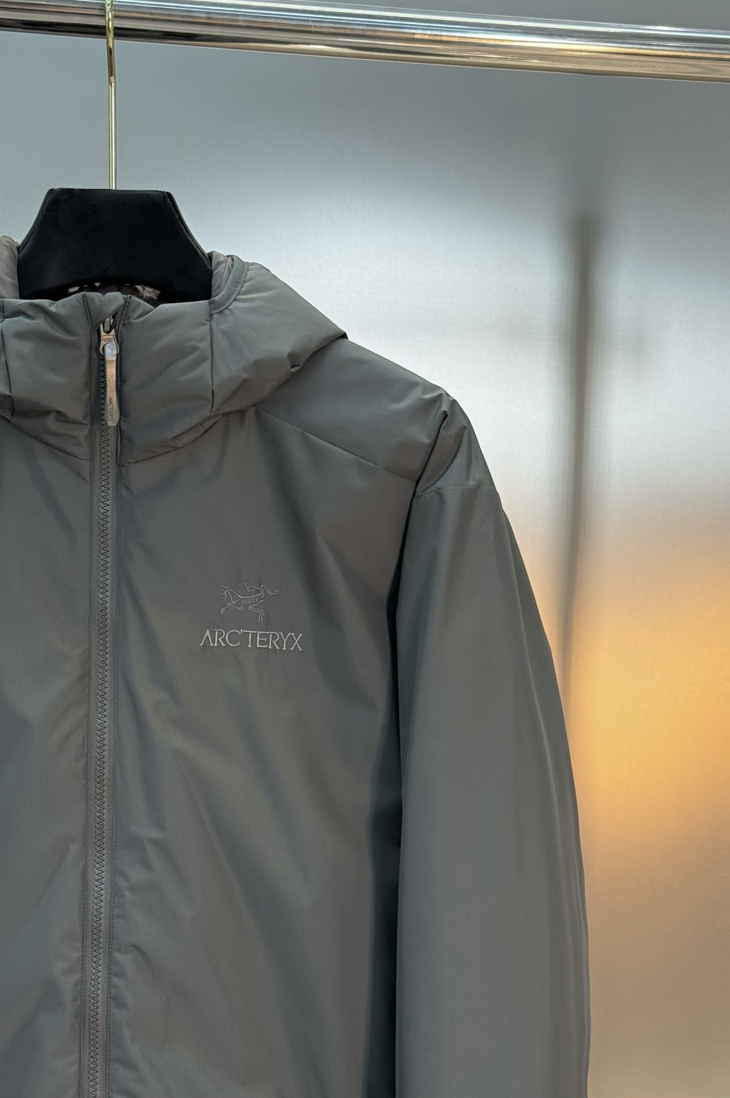 ARC'TERY*始祖-鸟情侣款户外阿童木棉服.高品质新品推荐！鸟家推出全新的Atom AR Hoody