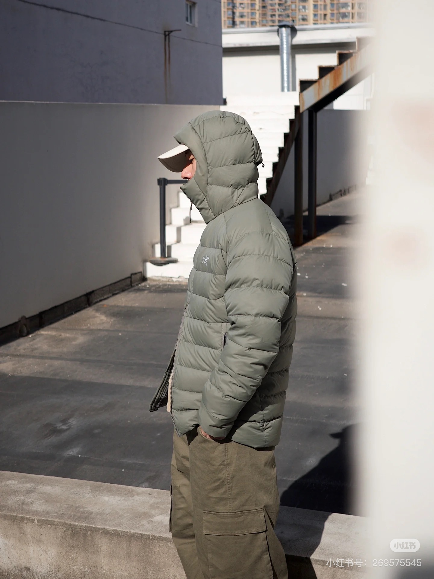 Arc'teryx始祖鸟 Thorium Hoody羽绒服，主打轻量保暖，适合户外和通勤。填充750蓬鹅