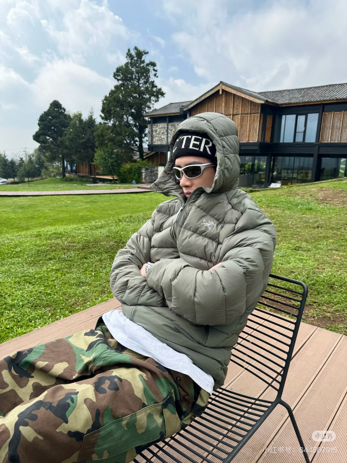 Arc'teryx始祖鸟 Thorium Hoody羽绒服，主打轻量保暖，适合户外和通勤。填充750蓬鹅