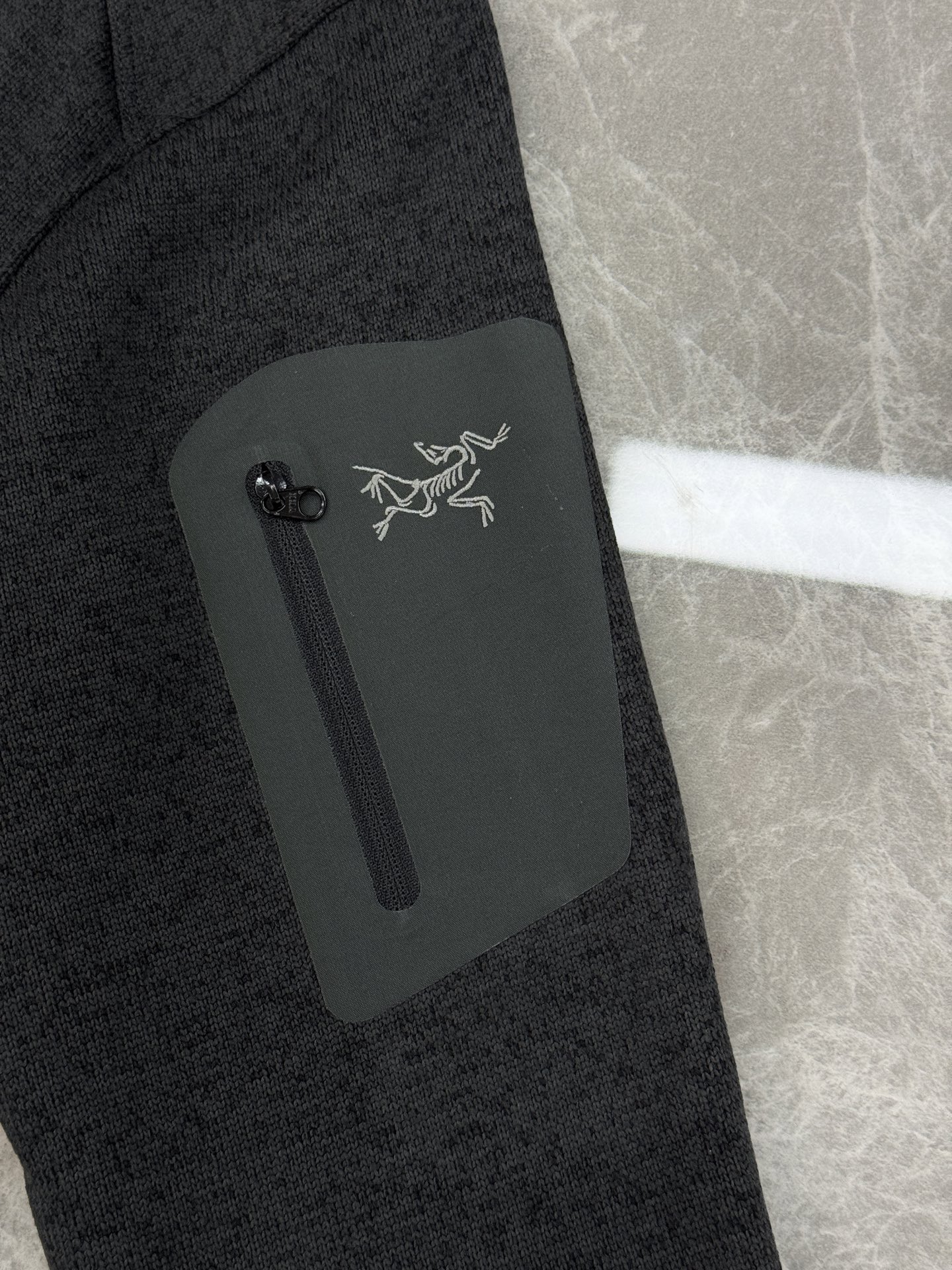 ARC'TERYX始祖鸟原单夹克新品推荐！男女同款！混色抓绒面料.超级特别.保暖又柔软！这款衣服受高山灵