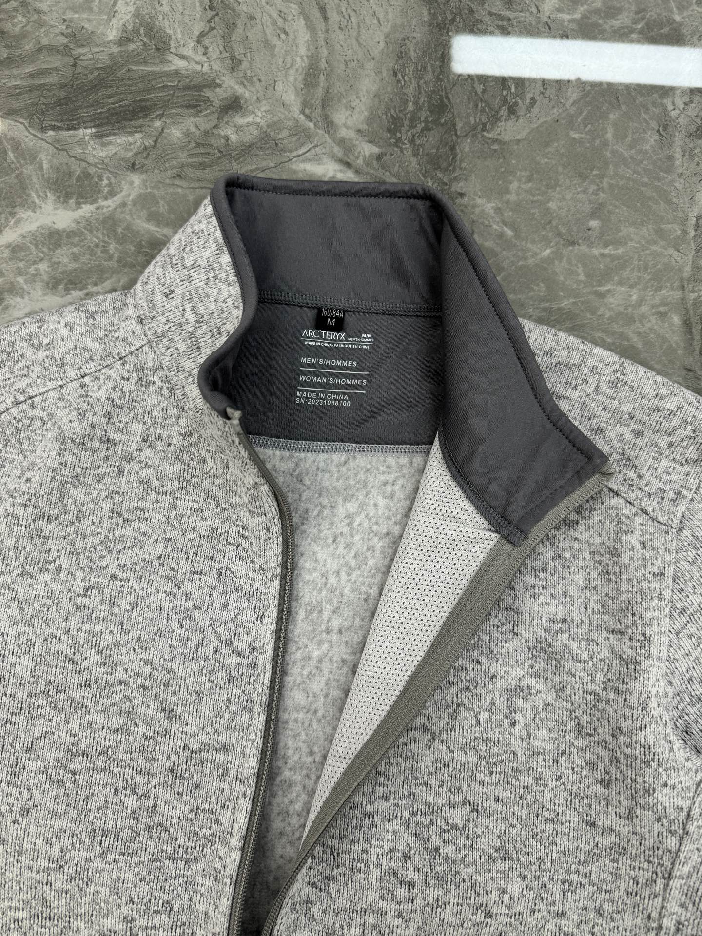 ARC'TERYX始祖鸟原单夹克新品推荐！男女同款！混色抓绒面料.超级特别.保暖又柔软！这款衣服受高山灵