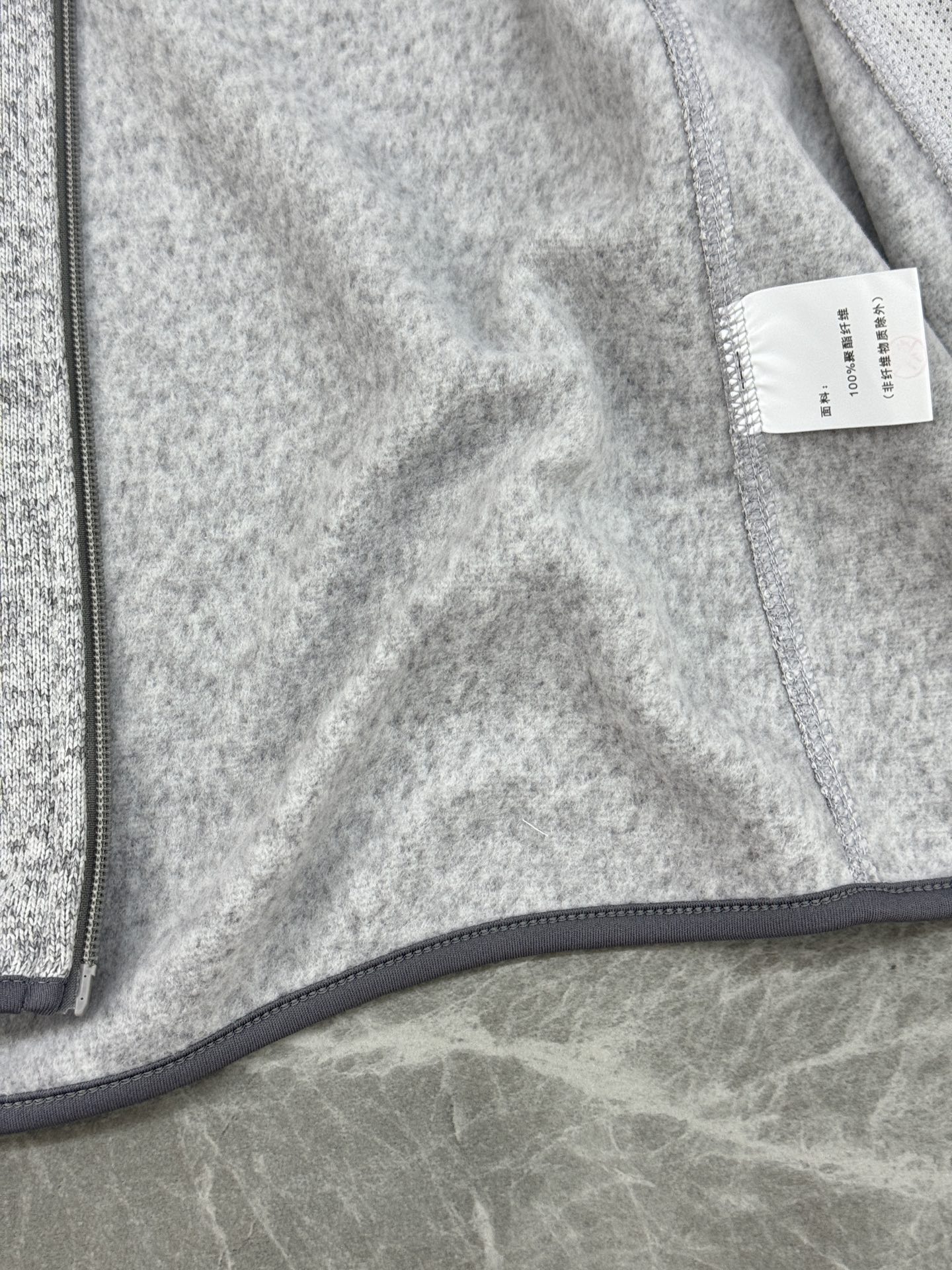 ARC'TERYX始祖鸟原单夹克新品推荐！男女同款！混色抓绒面料.超级特别.保暖又柔软！这款衣服受高山灵