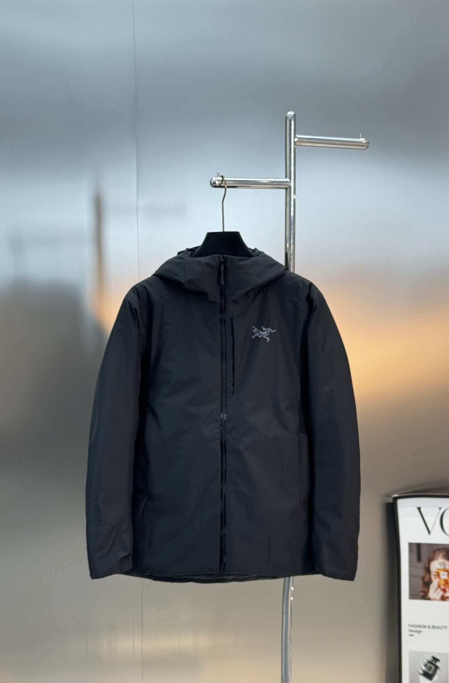 ARC’TERYX Solano Down羽绒软壳冲锋衣🆕原单推荐❤️防风防泼水，简约设计高定专业户外面