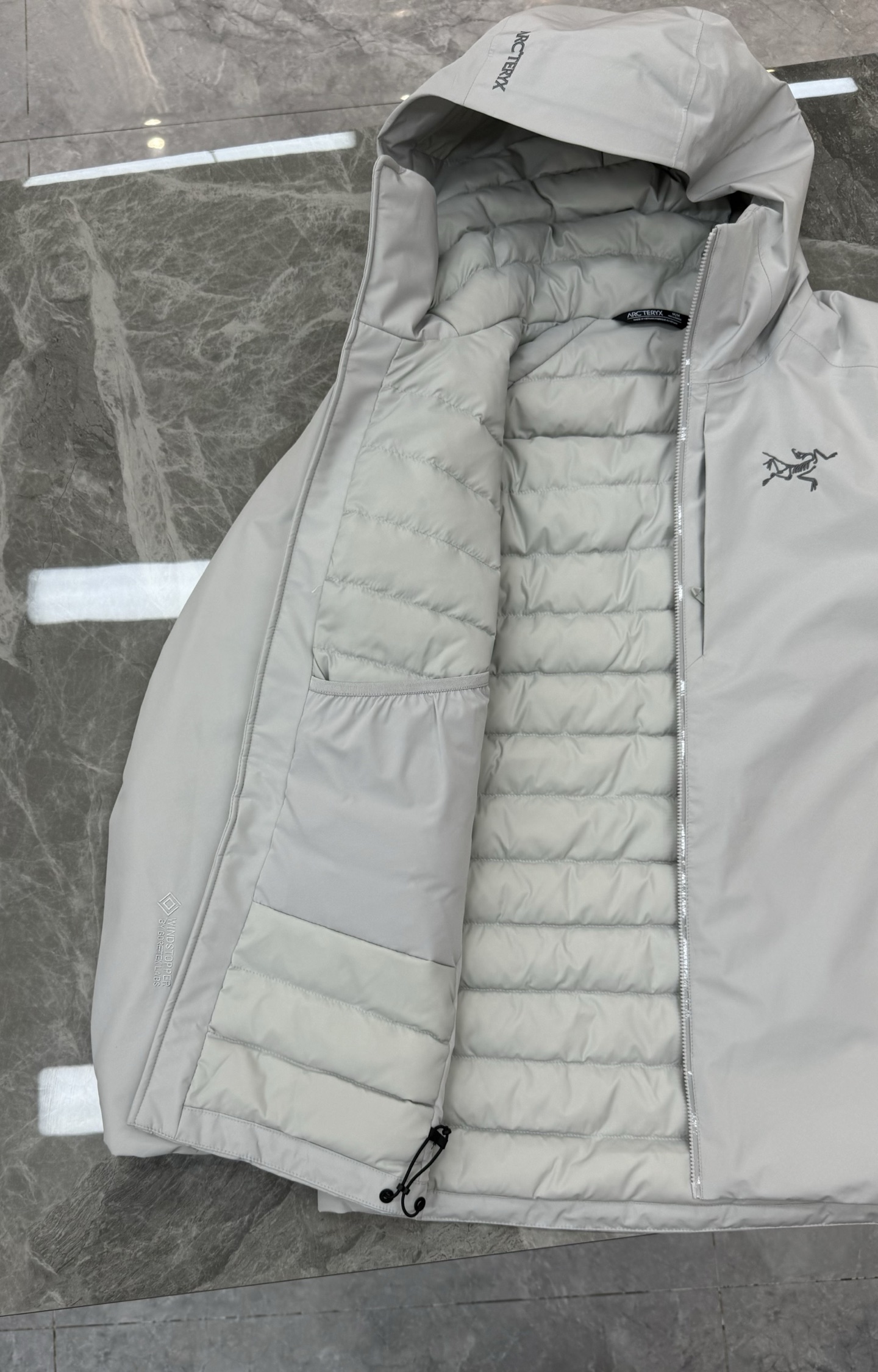 ARC’TERYX Solano Down羽绒软壳冲锋衣🆕原单推荐❤️防风防泼水，简约设计高定专业户外面