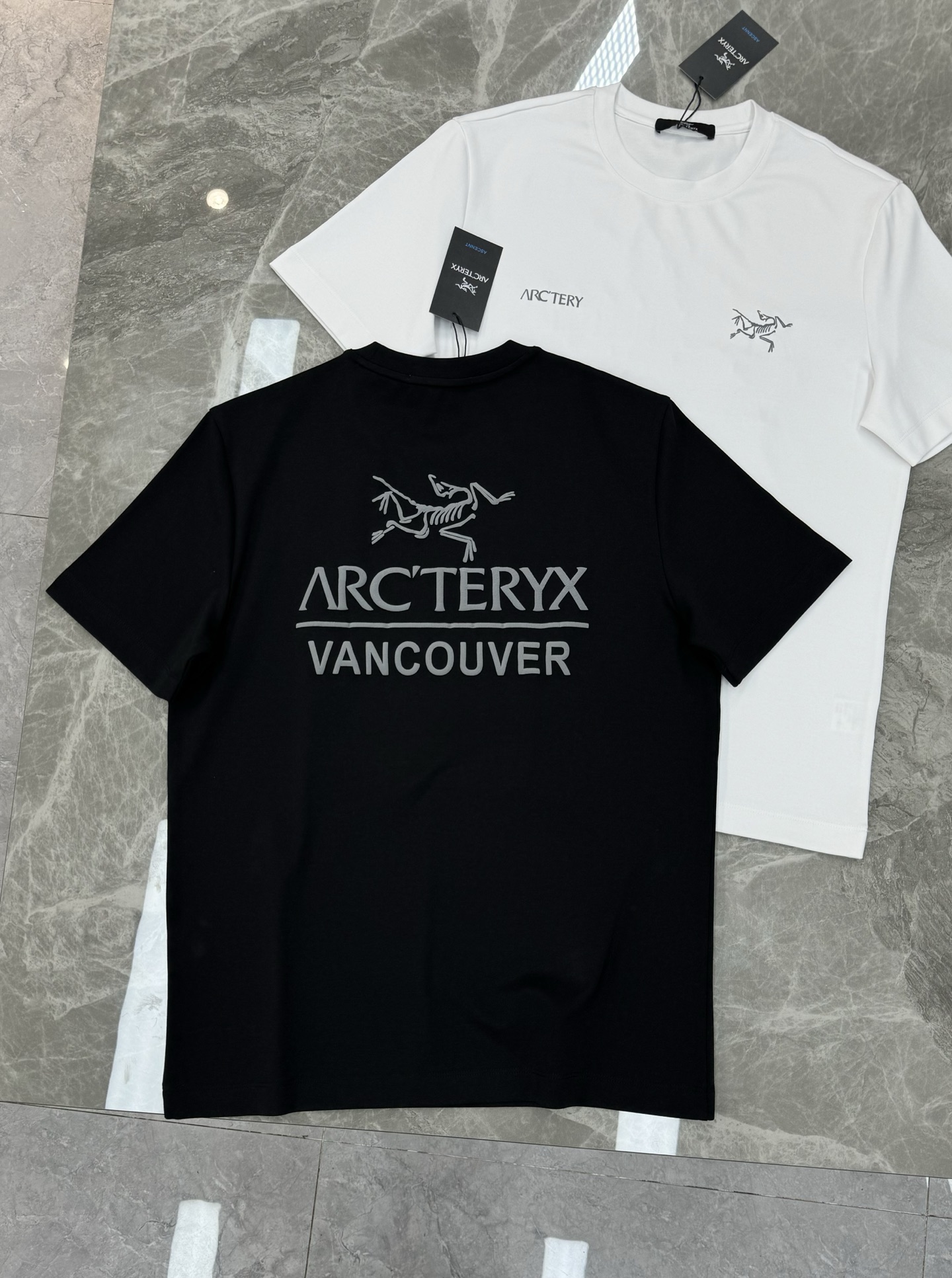 ARC'TERY*始祖-鸟25s新款莫代尔T恤.优选280g莫代尔棉质面料，柔软舒适.裁剪工艺到位没有任