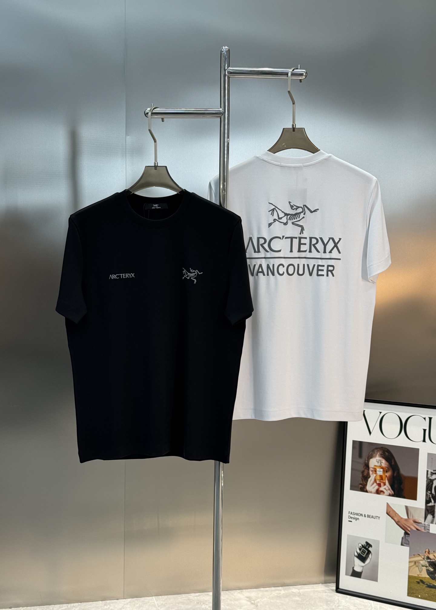 ARC'TERY*始祖-鸟25s新款莫代尔T恤.优选280g莫代尔棉质面料，柔软舒适.裁剪工艺到位没有任