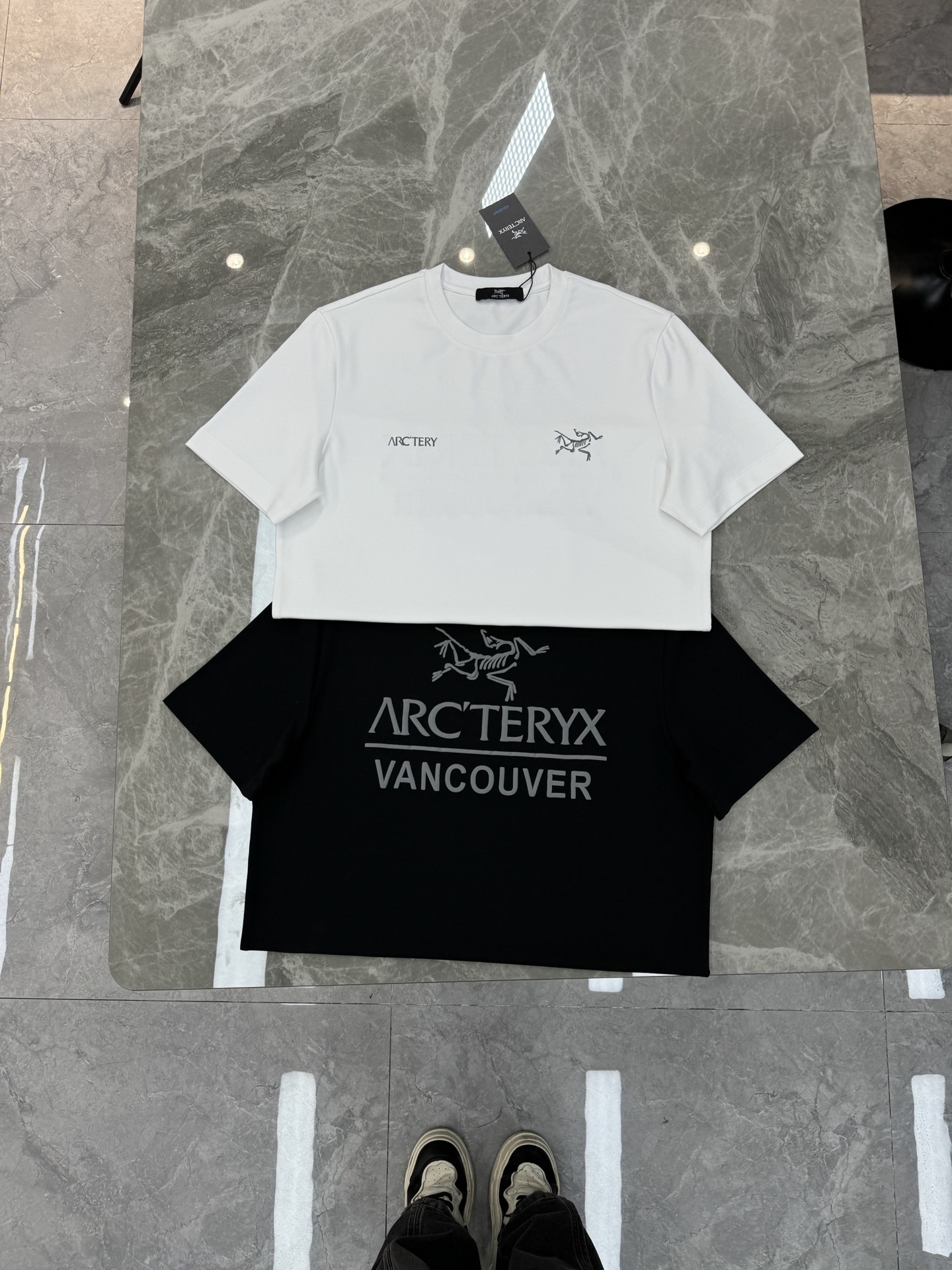 ARC'TERY*始祖-鸟25s新款莫代尔T恤.优选280g莫代尔棉质面料，柔软舒适.裁剪工艺到位没有任