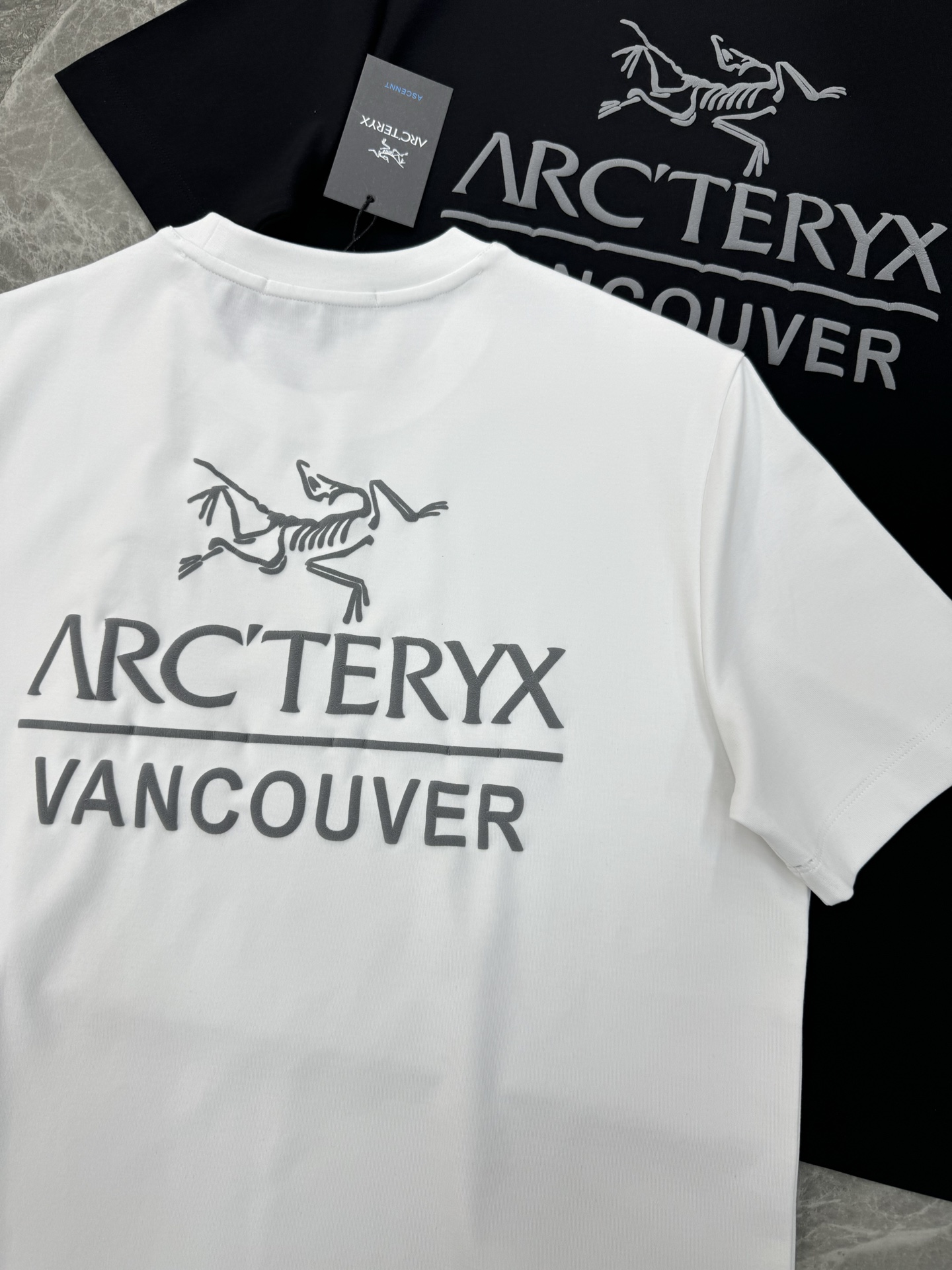 ARC'TERY*始祖-鸟25s新款莫代尔T恤.优选280g莫代尔棉质面料，柔软舒适.裁剪工艺到位没有任