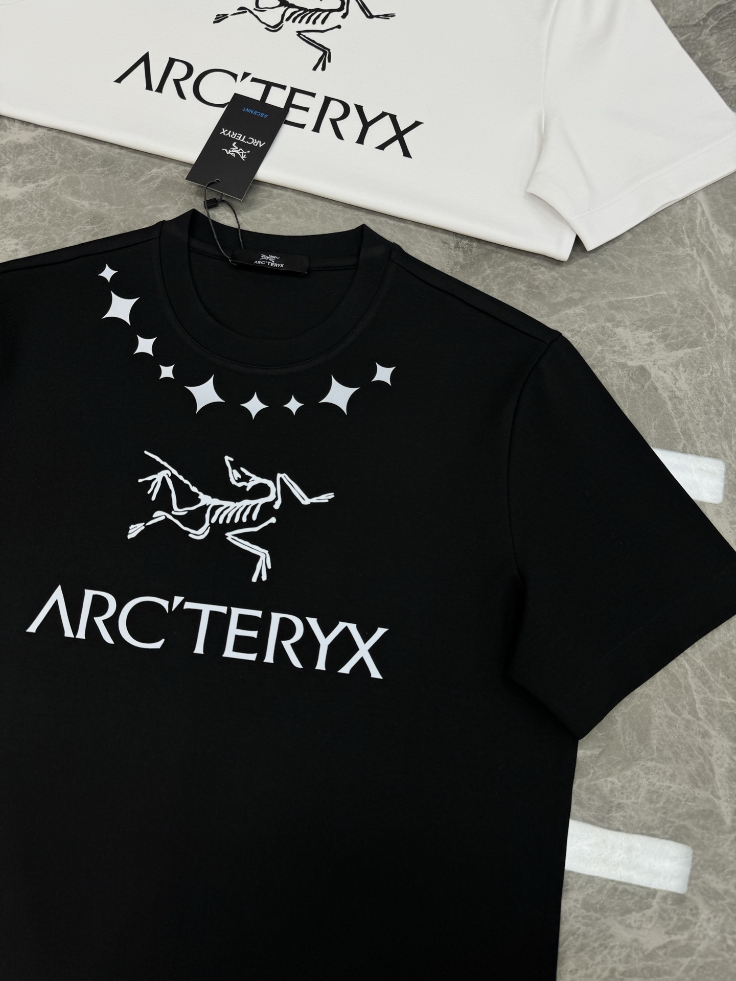 ARC'TERY*始祖-鸟25s新款莫代尔T恤.优选280g莫代尔棉质面料，柔软舒适.裁剪工艺到位没有任