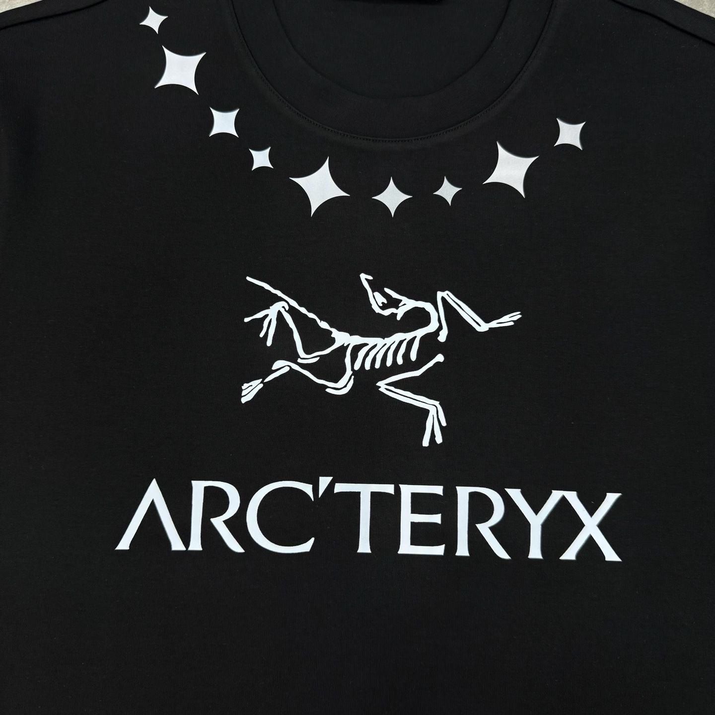 ARC'TERY*始祖-鸟25s新款莫代尔T恤.优选280g莫代尔棉质面料，柔软舒适.裁剪工艺到位没有任