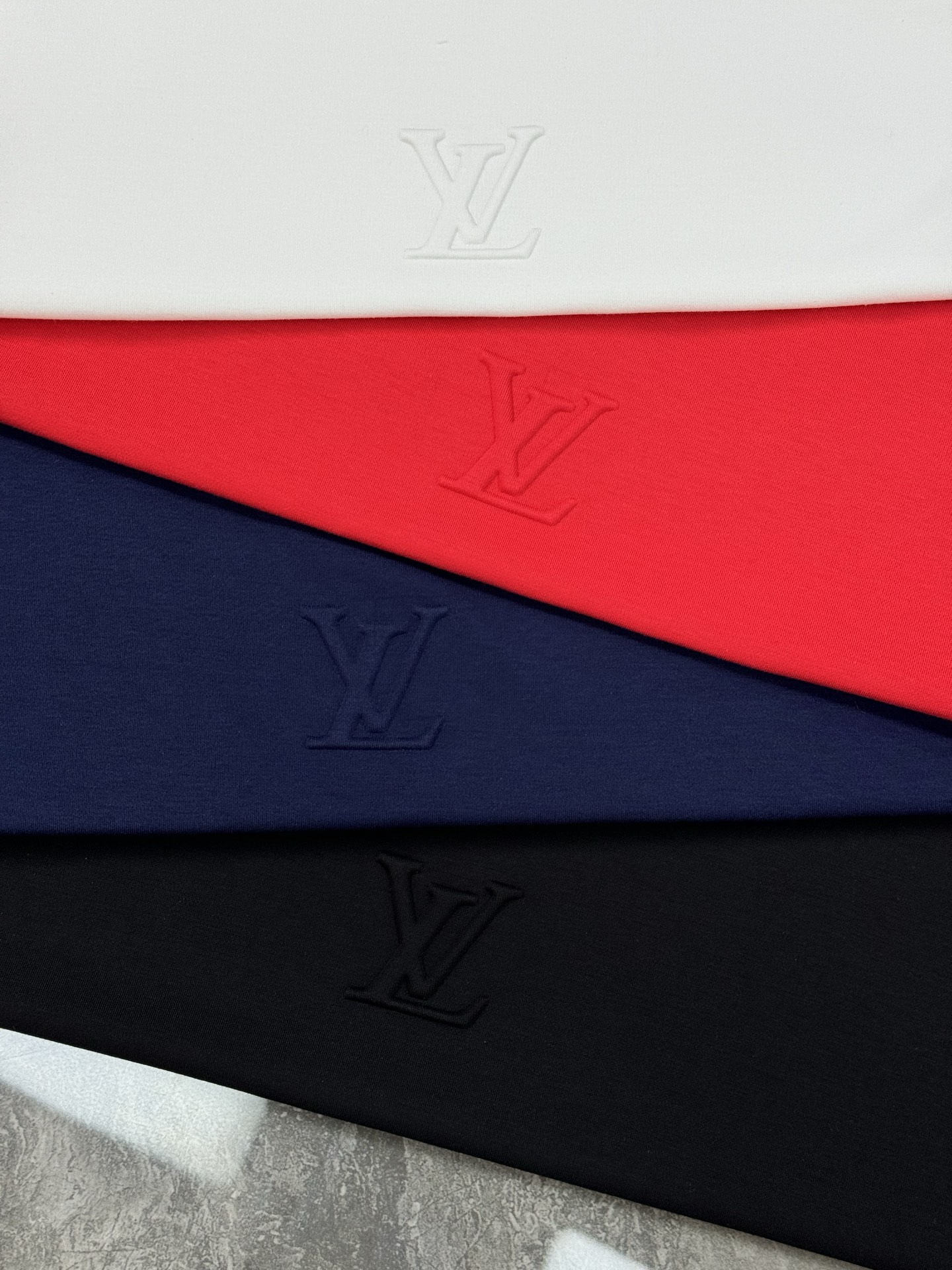 驴牌*25新款莫代尔短袖T恤.新品推荐！胸口重工3D字母立体凸起工艺.简约基础款式.无敌搭配百搭T恤推荐