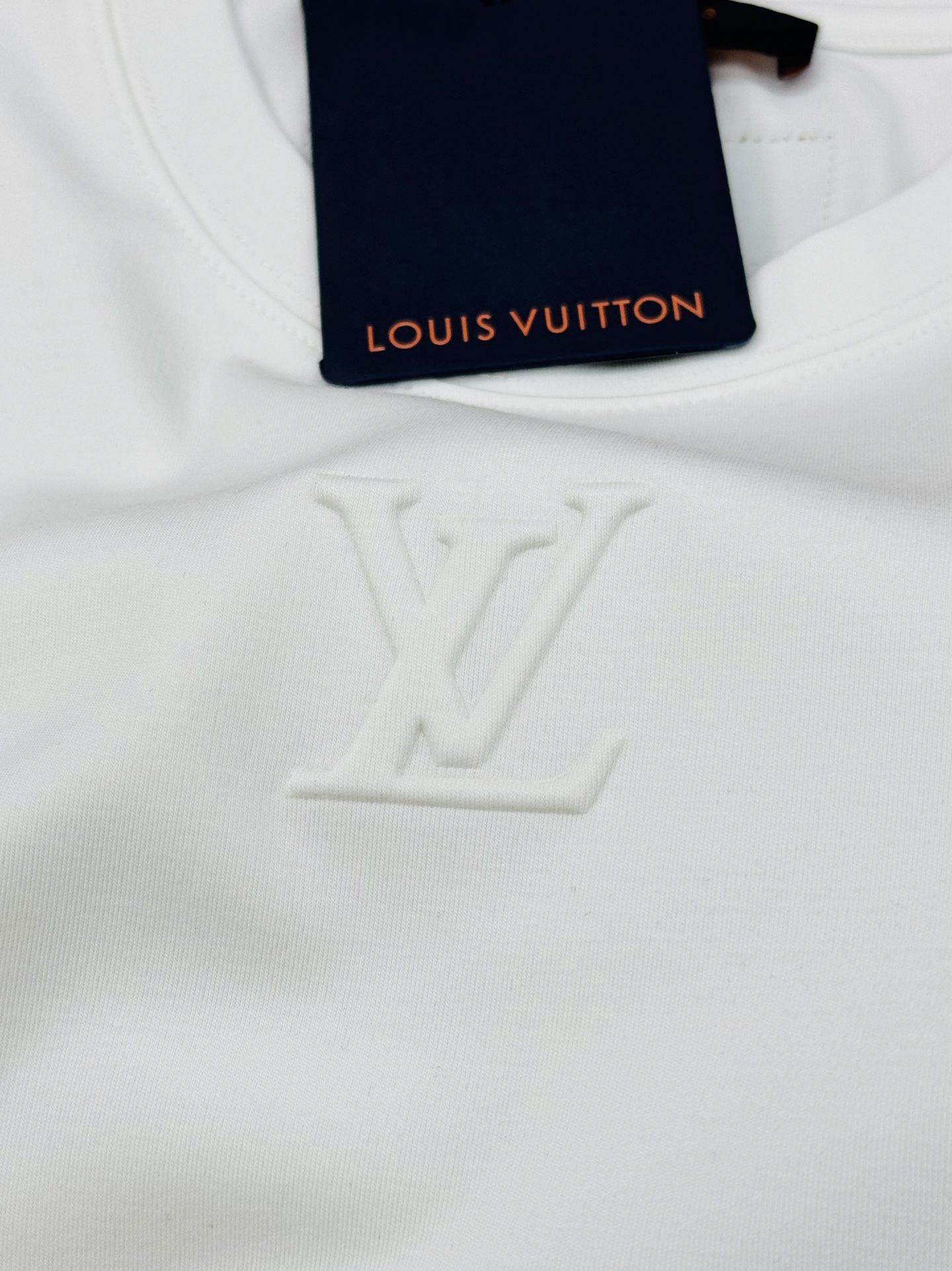 驴牌*25新款莫代尔短袖T恤.新品推荐！胸口重工3D字母立体凸起工艺.简约基础款式.无敌搭配百搭T恤推荐