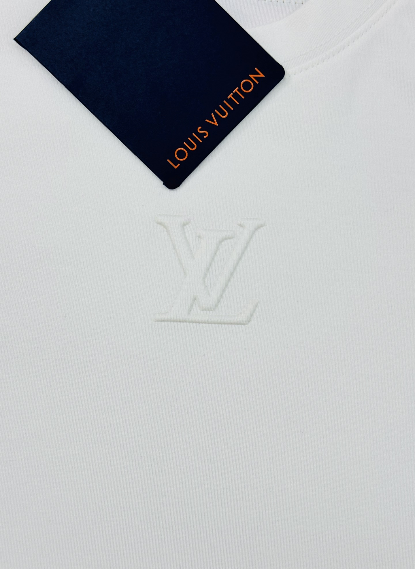 驴牌*25新款莫代尔短袖T恤.新品推荐！胸口重工3D字母立体凸起工艺.简约基础款式.无敌搭配百搭T恤推荐