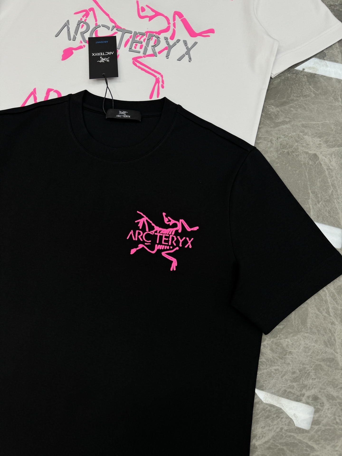 ARC'TERY*始祖-鸟25s新款莫代尔T恤.优选280g莫代尔棉质面料，柔软舒适.裁剪工艺到位没有任