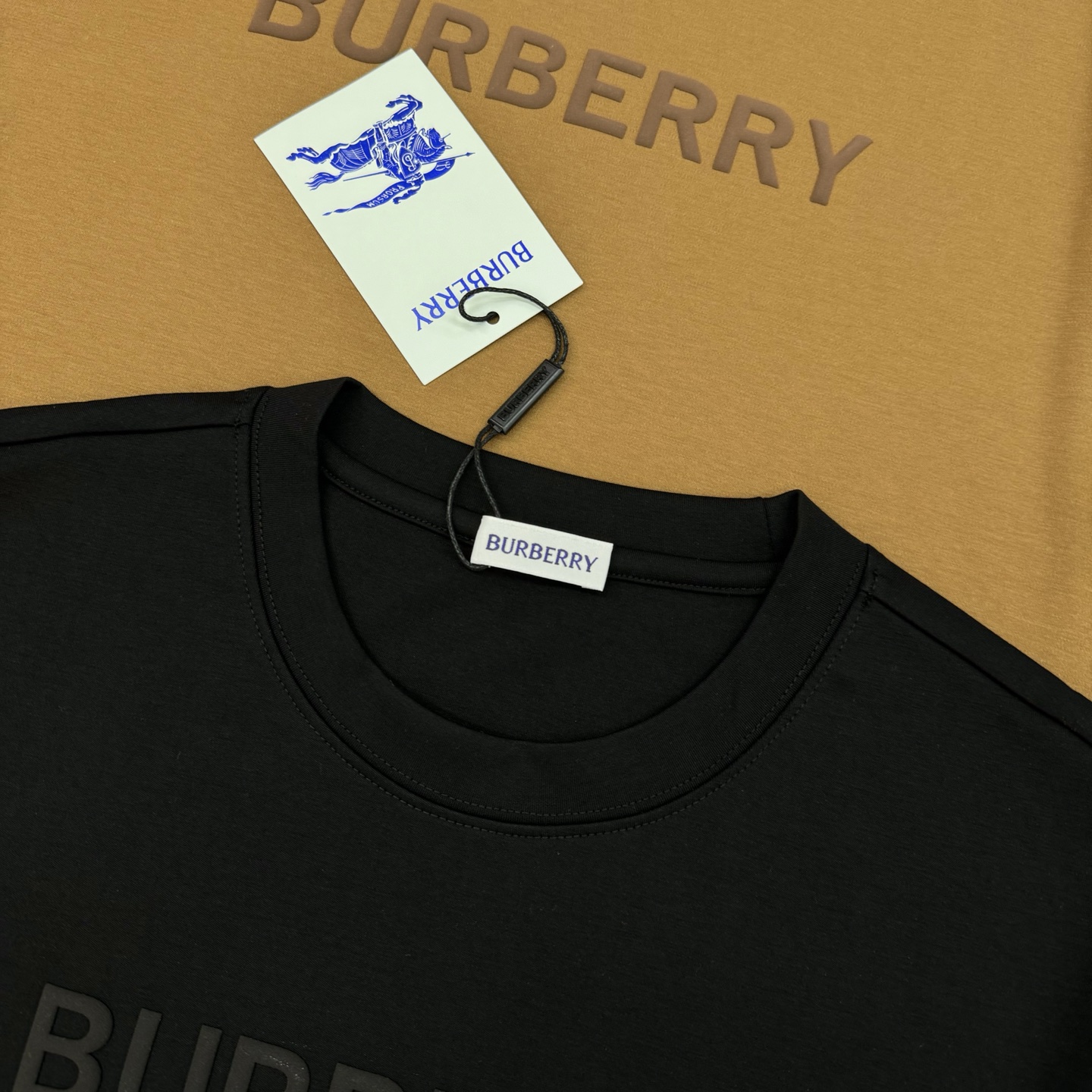 好看好穿的永恒经典系列！BBR巴宝莉*25s新品莫代尔T恤.基础款字母T恤.轻奢款推荐！优选300g莫代