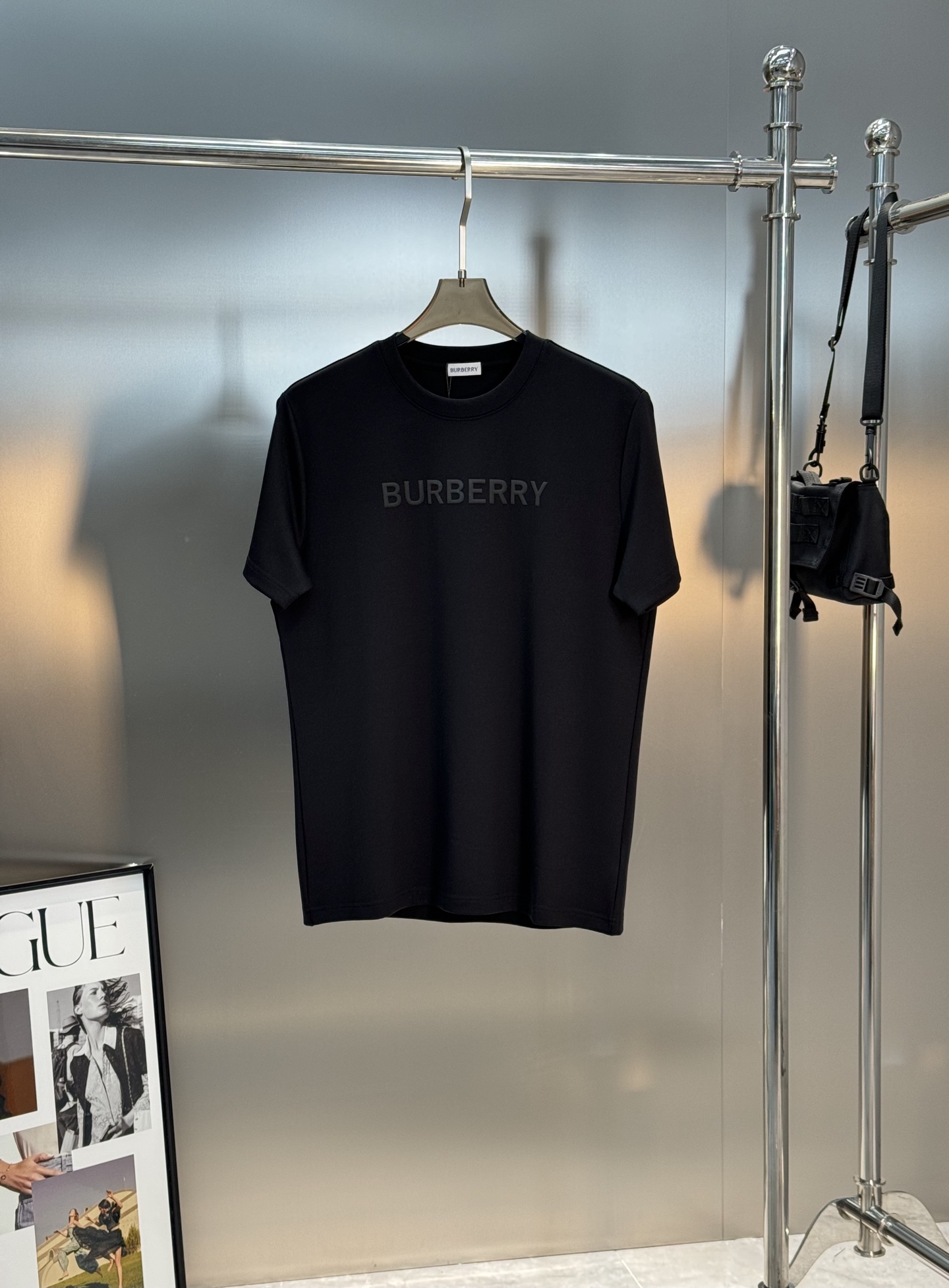 好看好穿的永恒经典系列！BBR巴宝莉*25s新品莫代尔T恤.基础款字母T恤.轻奢款推荐！优选300g莫代