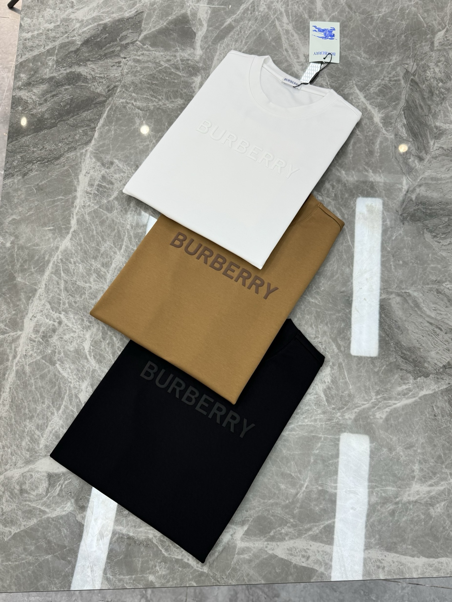 好看好穿的永恒经典系列！BBR巴宝莉*25s新品莫代尔T恤.基础款字母T恤.轻奢款推荐！优选300g莫代