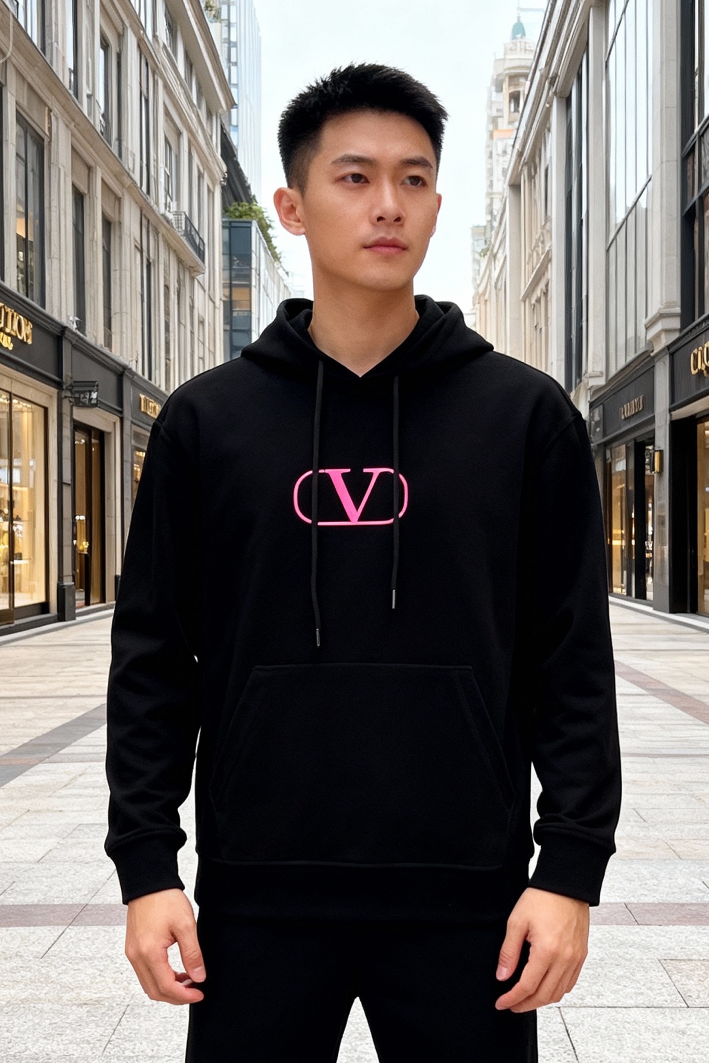 Valentin*华伦天奴新款连帽卫衣！撞粉色系搭配.男女同款～双面字母烫画设计.胸口基础款标识.后背视