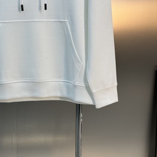 Balenciag*巴黎家新款连帽卫衣.干净清爽款❤️男女同款!os版型真的很迷人.品牌图形字母烫画设计 Balenciag*巴黎家新款连帽卫衣.干净清爽款❤️男女同款!os版型真的很迷人.品牌图形字母烫画设计