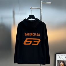 Balenciag*巴黎世家新款连帽卫衣.联名款兰博基尼.男女同款!os版型真的很迷人.品牌图形字母烫画 Balenciag*巴黎世家新款连帽卫衣.联名款兰博基尼.男女同款!os版型真的很迷人.品牌图形字母烫画