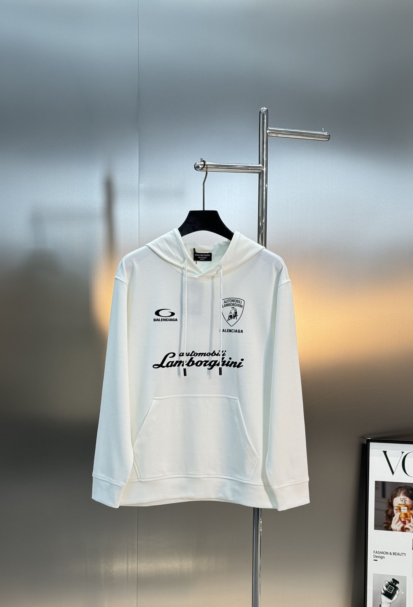 Balenciag*巴黎世家新款连帽卫衣.联名款兰博基尼.男女同款！os版型真的很迷人.品牌图形字母烫画