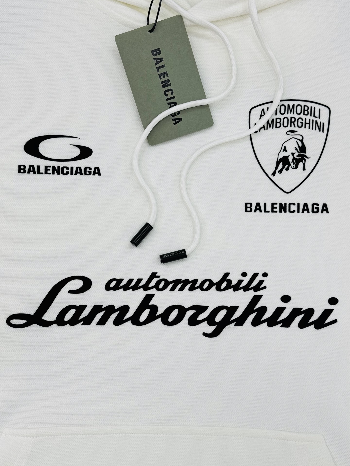 Balenciag*巴黎世家新款连帽卫衣.联名款兰博基尼.男女同款！os版型真的很迷人.品牌图形字母烫画