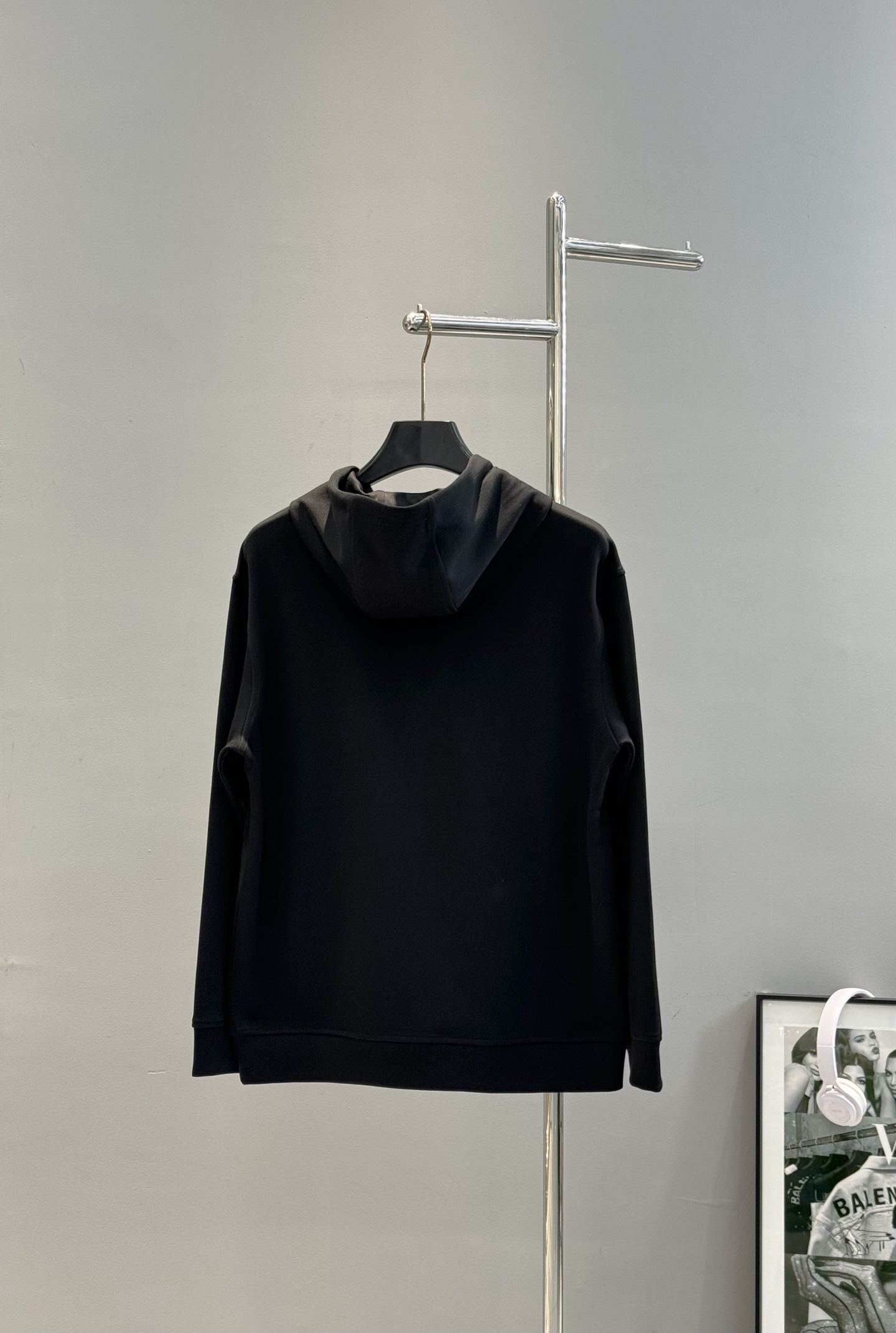 BALENCIAG*巴黎世家新款连帽卫衣.男女同款推荐！优选380g天丝棉面料，柔软舒适.透气吸汗.上身
