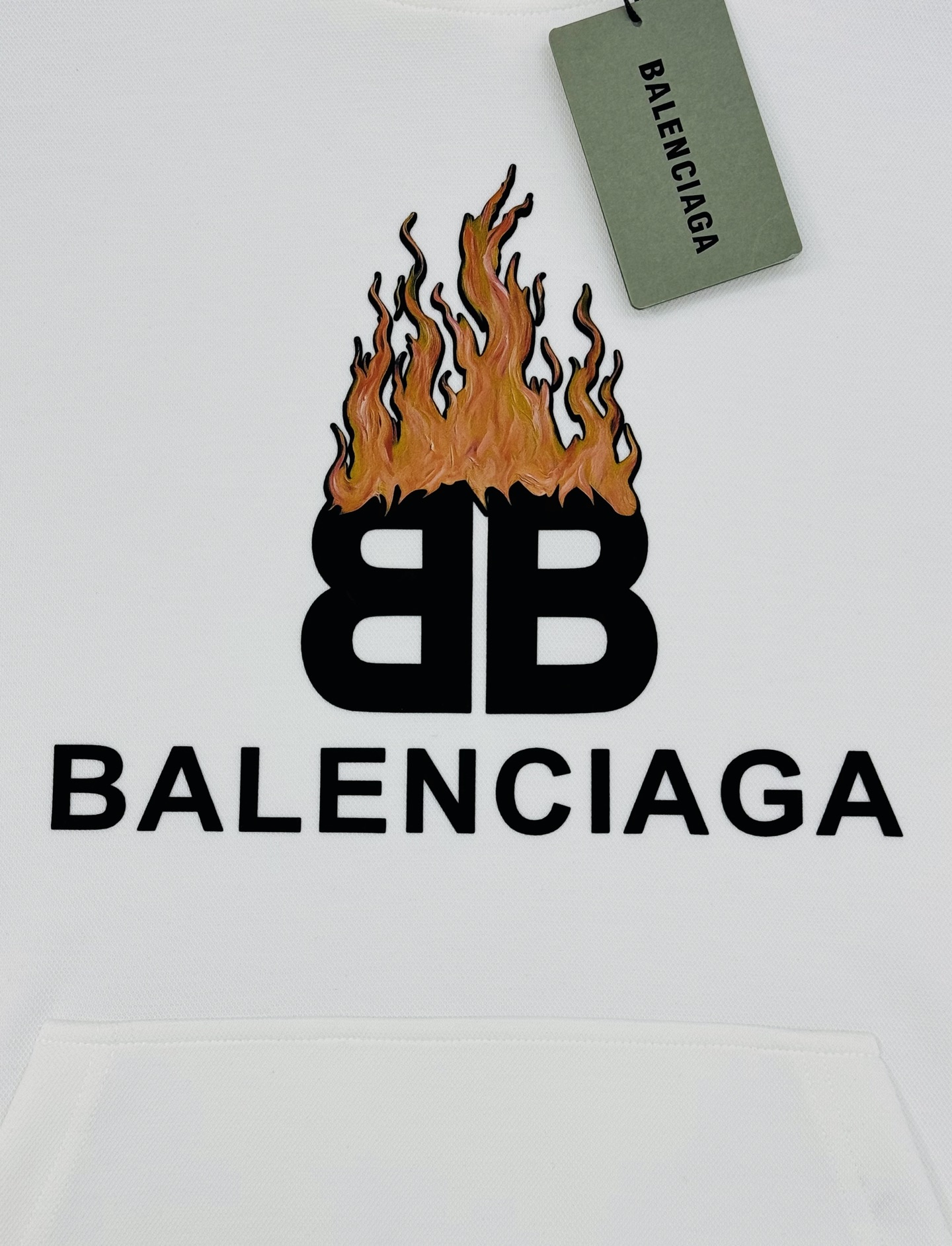 BALENCIAG*巴黎世家新款连帽卫衣.男女同款推荐！优选380g天丝棉面料，柔软舒适.透气吸汗.上身