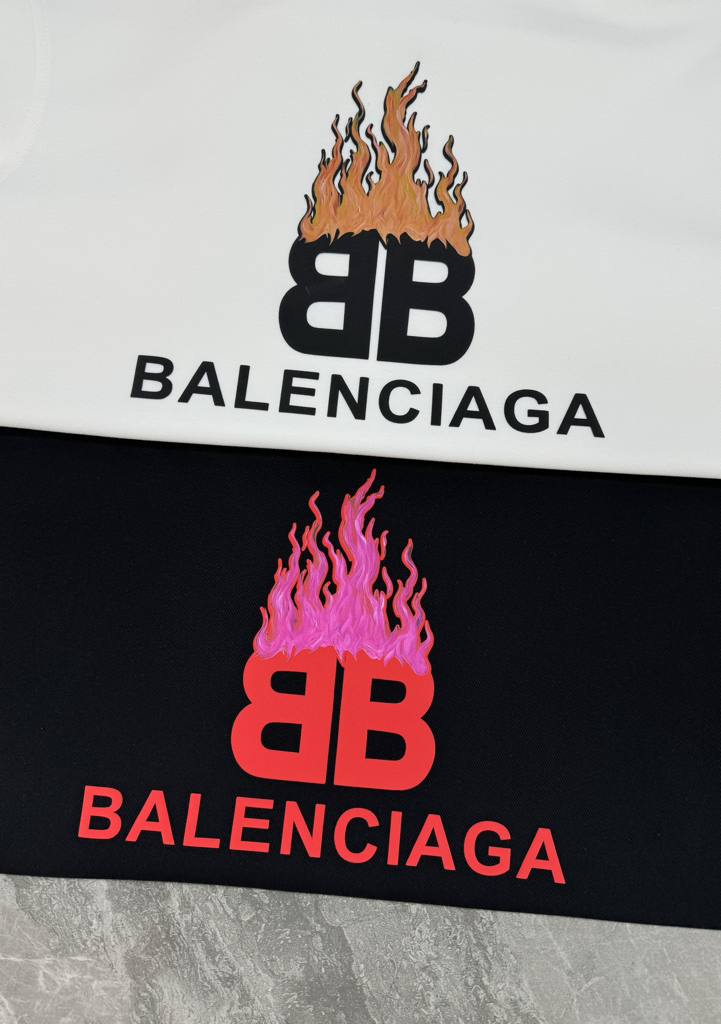 BALENCIAG*巴黎世家新款连帽卫衣.男女同款推荐！优选380g天丝棉面料，柔软舒适.透气吸汗.上身