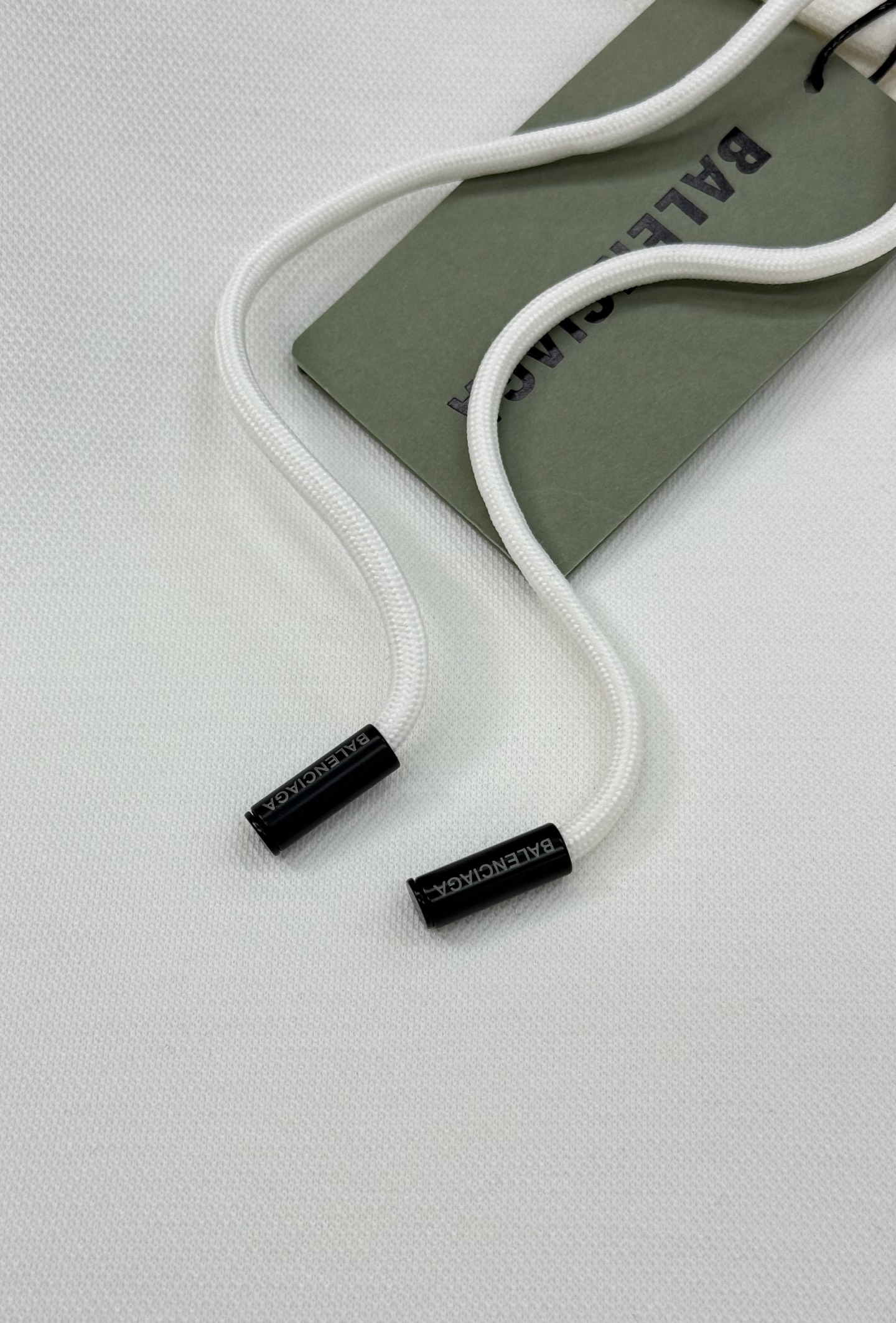 BALENCIAG*巴黎世家新款连帽卫衣.男女同款推荐！优选380g天丝棉面料，柔软舒适.透气吸汗.上身
