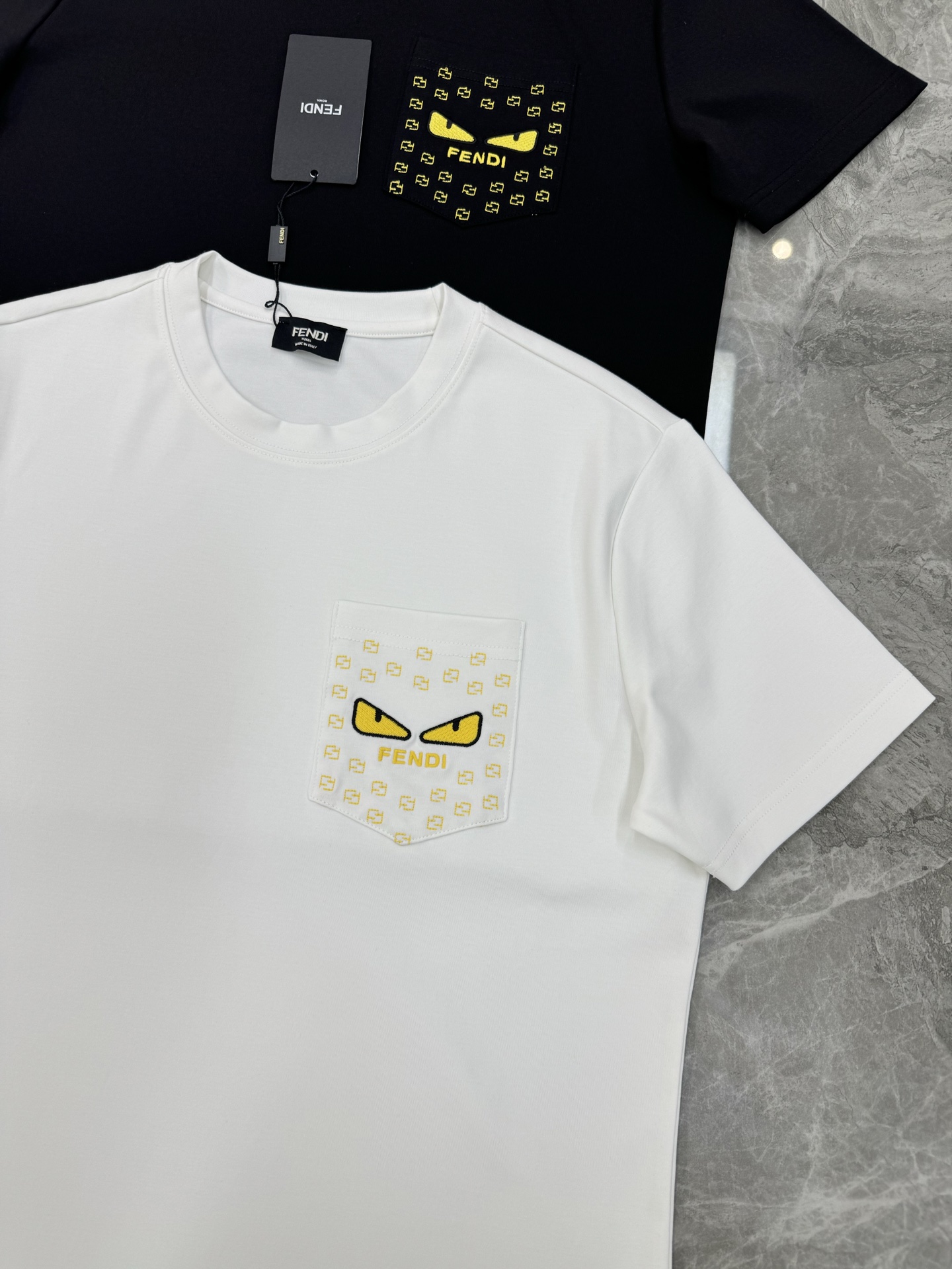 FENDI芬迪新品莫代尔T恤.重工绣花款.经典小怪兽造型.立体绣花饱满立体.口袋设计简约大方.上身有型！