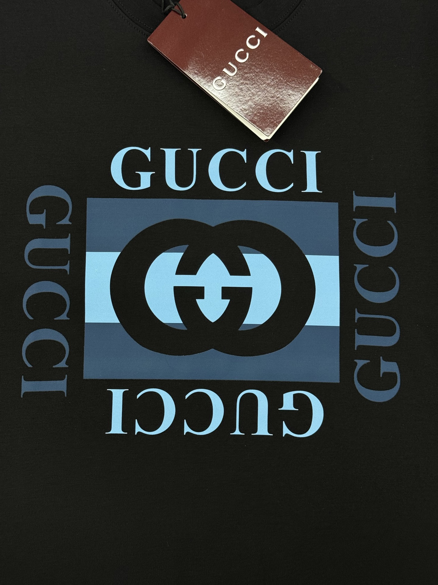 GUCC*古-齐新品莫代尔T恤.非常趣味的即视感！！！胸前经典多彩徽标费时费工，双层烫画工艺.每一件都是