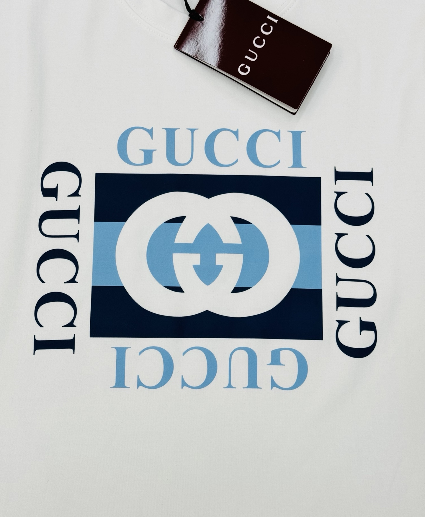 GUCC*古-齐新品莫代尔T恤.非常趣味的即视感！！！胸前经典多彩徽标费时费工，双层烫画工艺.每一件都是