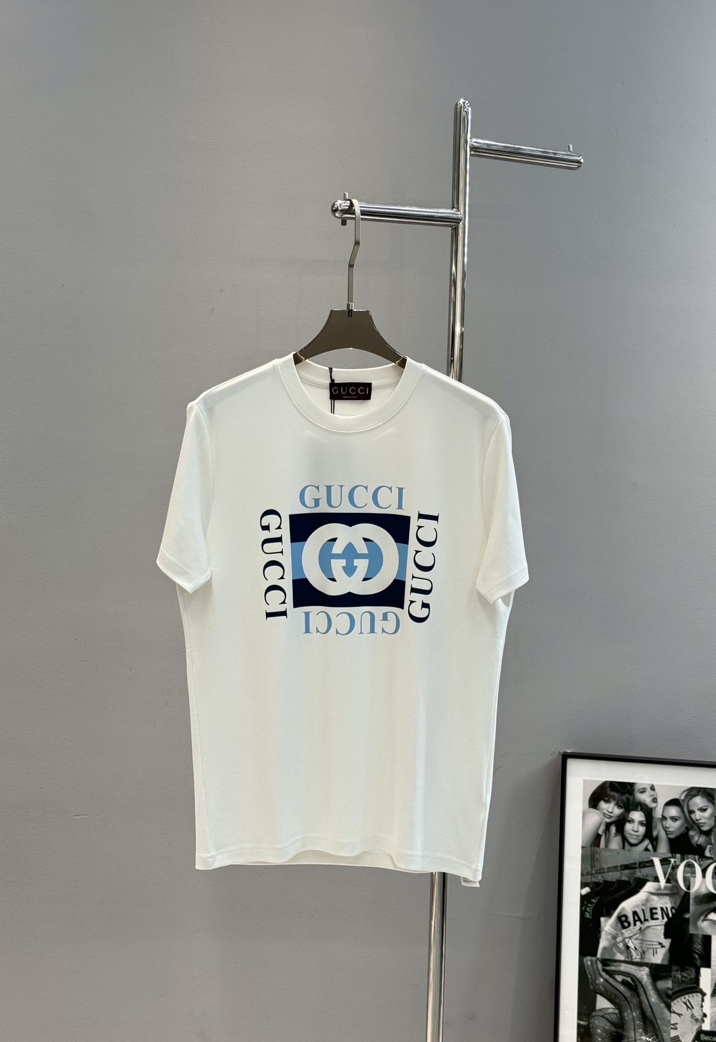 GUCC*古-齐新品莫代尔T恤.非常趣味的即视感！！！胸前经典多彩徽标费时费工，双层烫画工艺.每一件都是