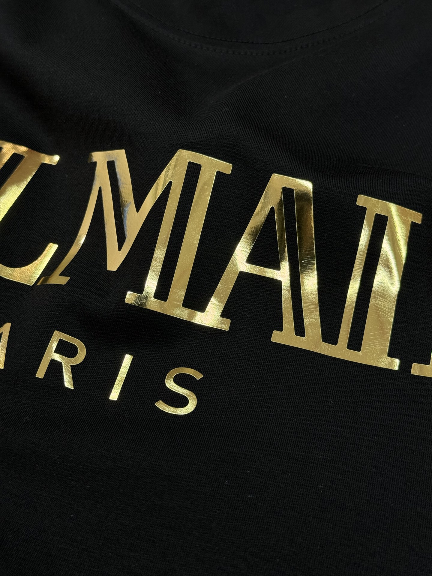BALMAIN*巴尔曼新款莫代尔T恤.基础款的领军人物.胸口经典字母3D立体烫画！高温定型压花.干净清爽