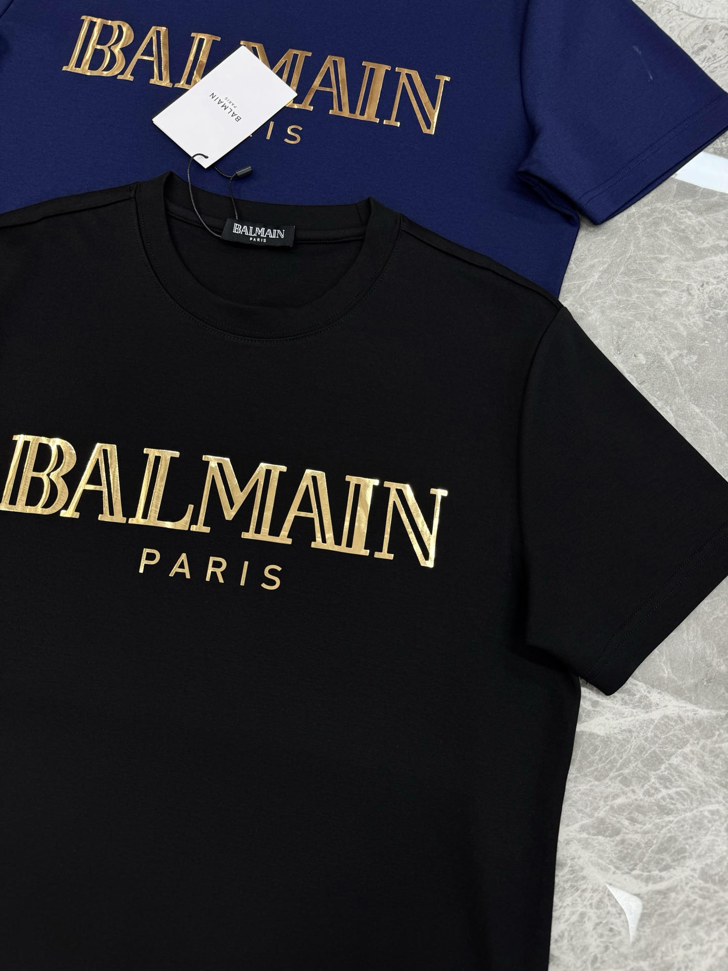 BALMAIN*巴尔曼新款莫代尔T恤.基础款的领军人物.胸口经典字母3D立体烫画！高温定型压花.干净清爽