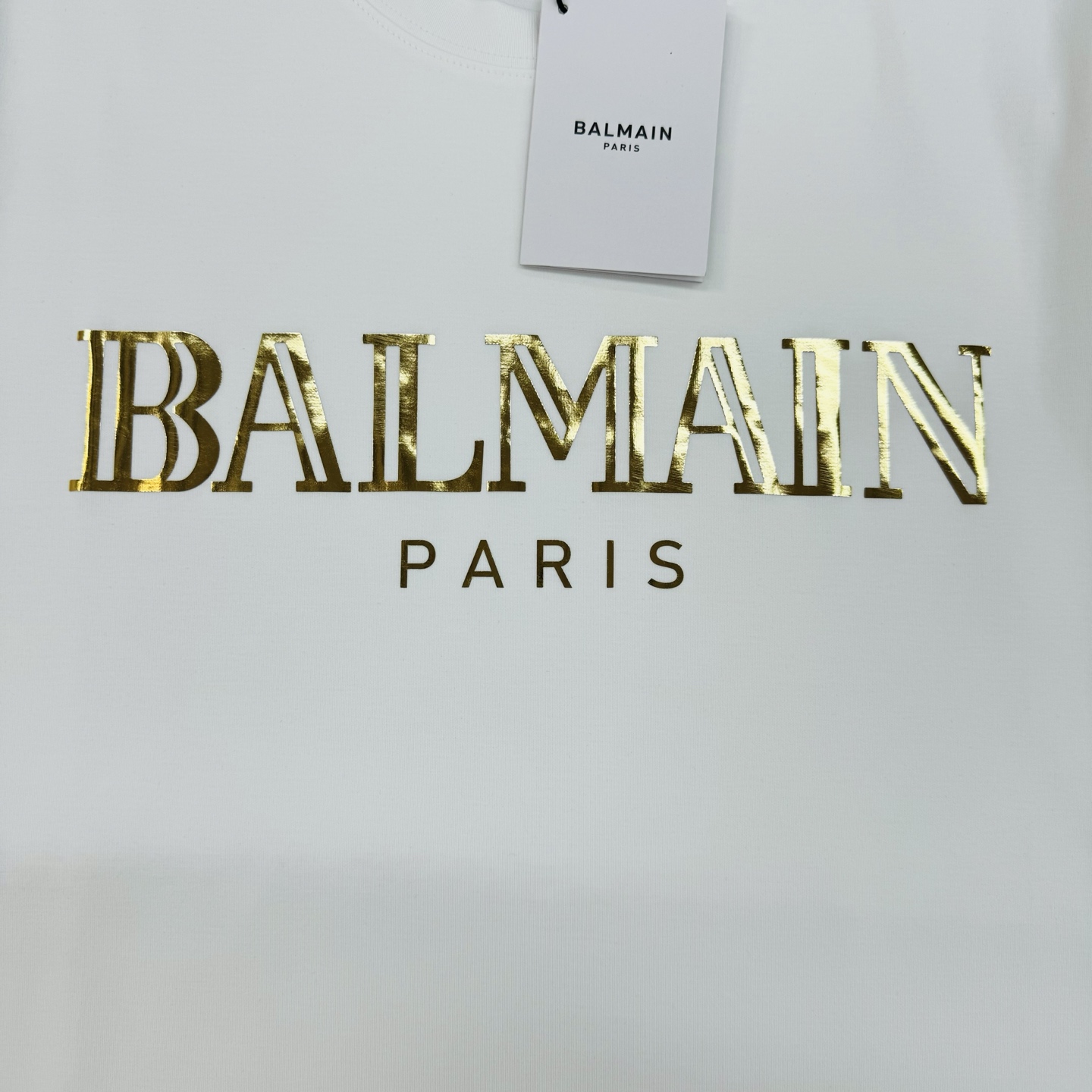 BALMAIN*巴尔曼新款莫代尔T恤.基础款的领军人物.胸口经典字母3D立体烫画！高温定型压花.干净清爽