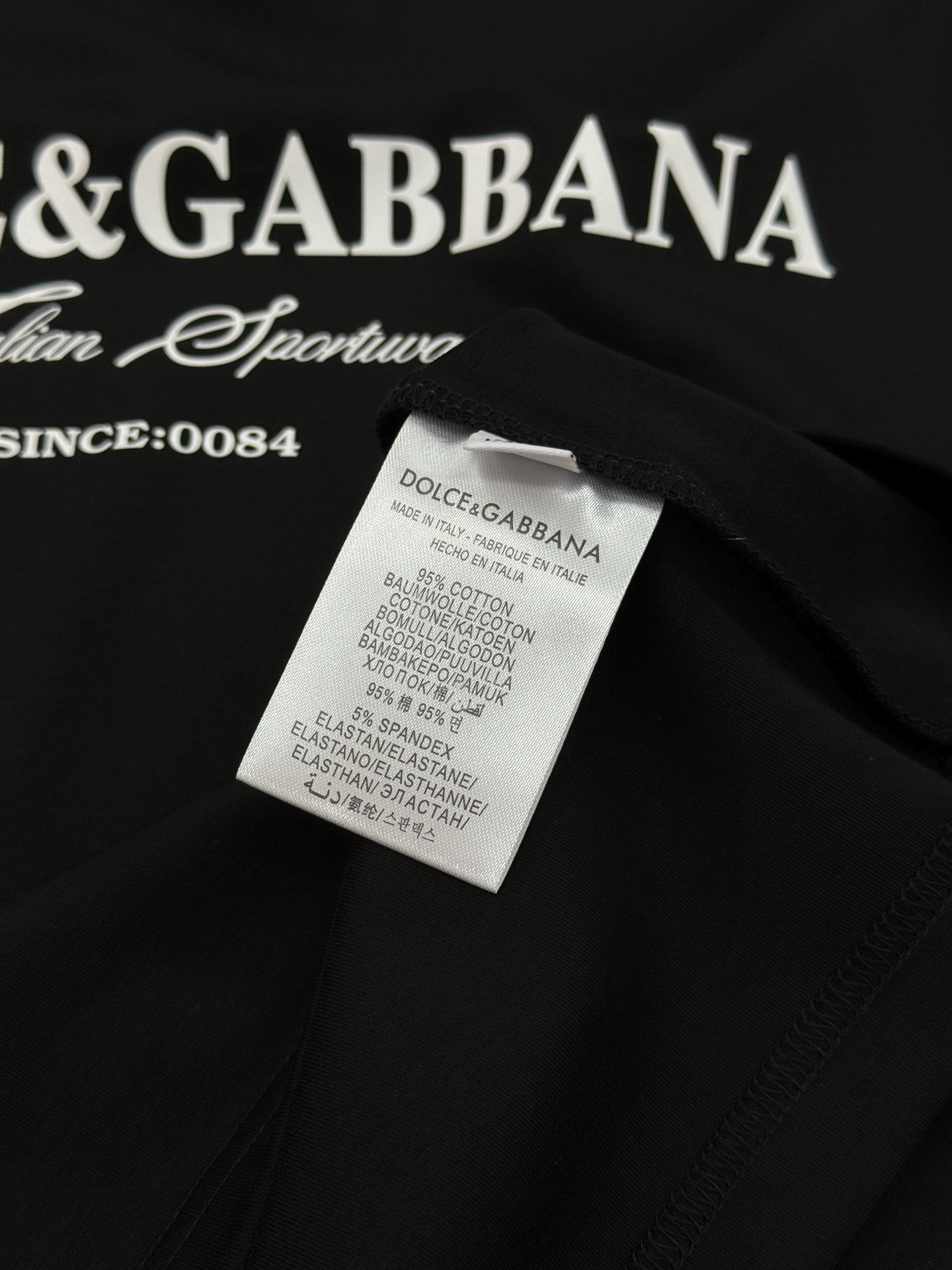 D&G*杜嘉班纳新品男士莫代尔圆领短袖.经典基础款推荐！优选300g莫代尔棉.婴儿的触碰感觉，入手必定回