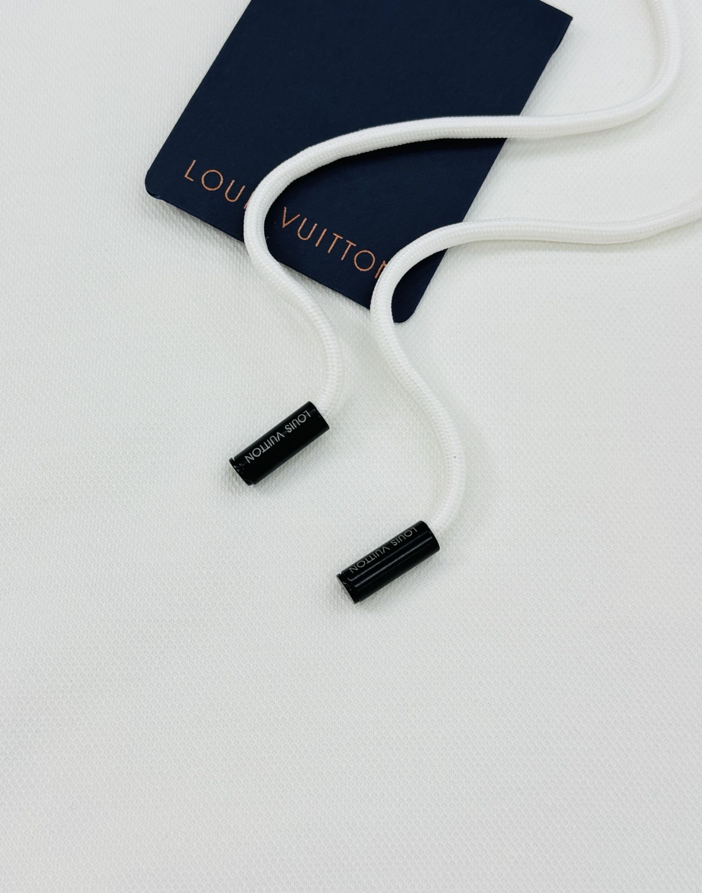 驴牌*新款连帽天丝卫衣.男女同款！品牌图形以标志性的元素做为特色，成就最火最潮的icon..甄选380g