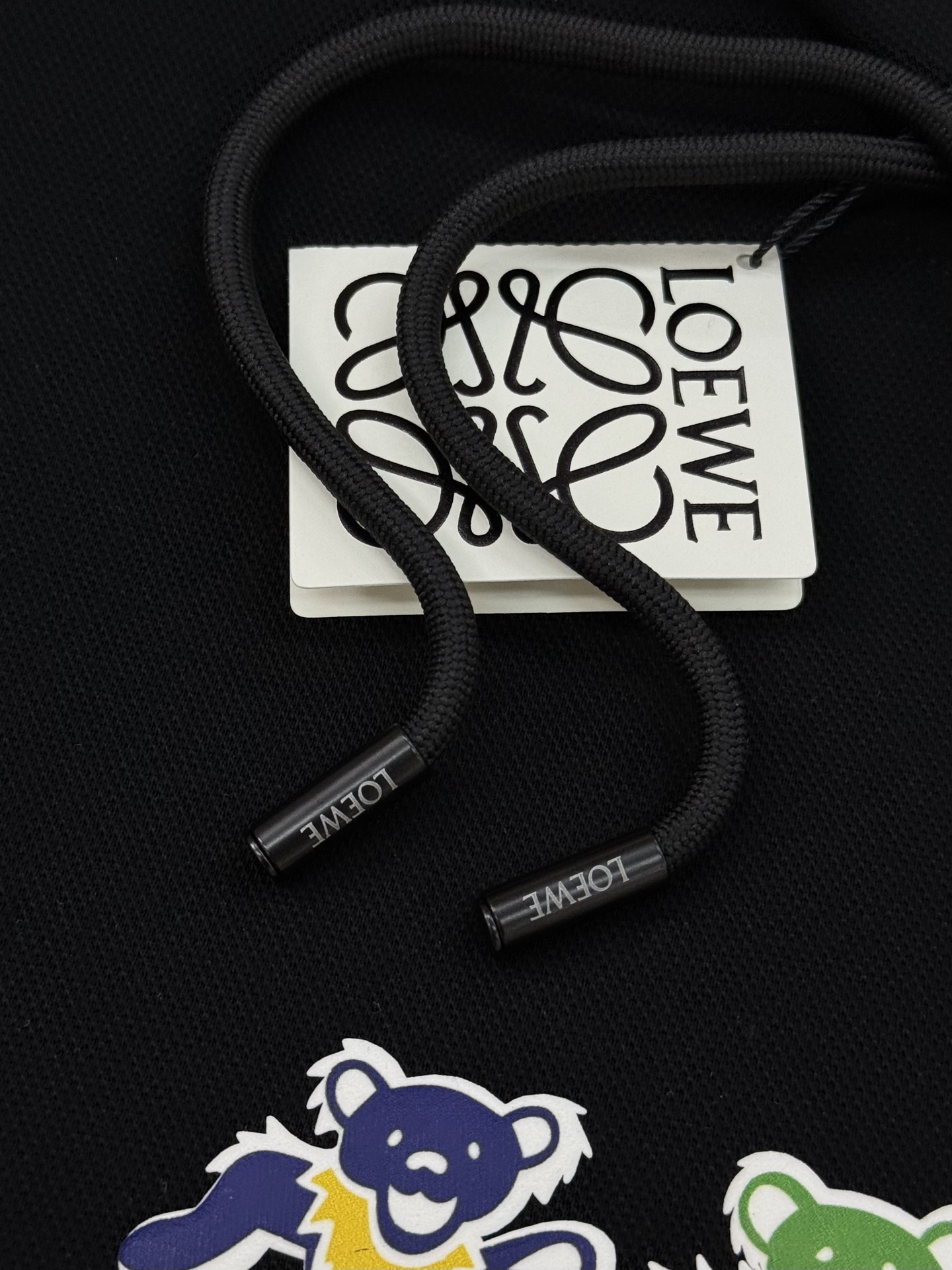 Loew*e 罗意-威新款潮牌T恤.男女同款！最新花型小熊造型设计.非常减龄！os版型不挑人，搭配3D烫