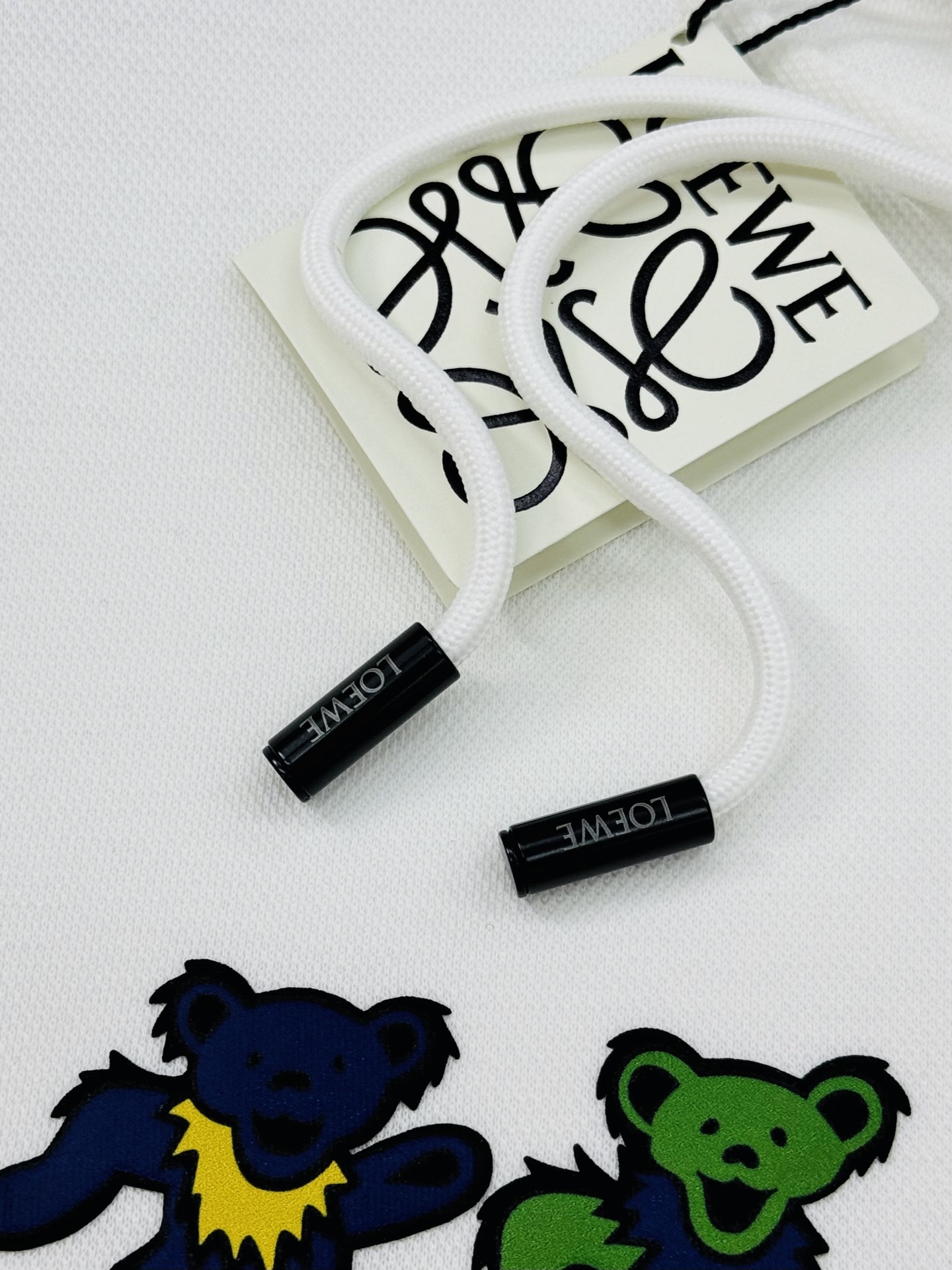 Loew*e 罗意-威新款潮牌T恤.男女同款！最新花型小熊造型设计.非常减龄！os版型不挑人，搭配3D烫