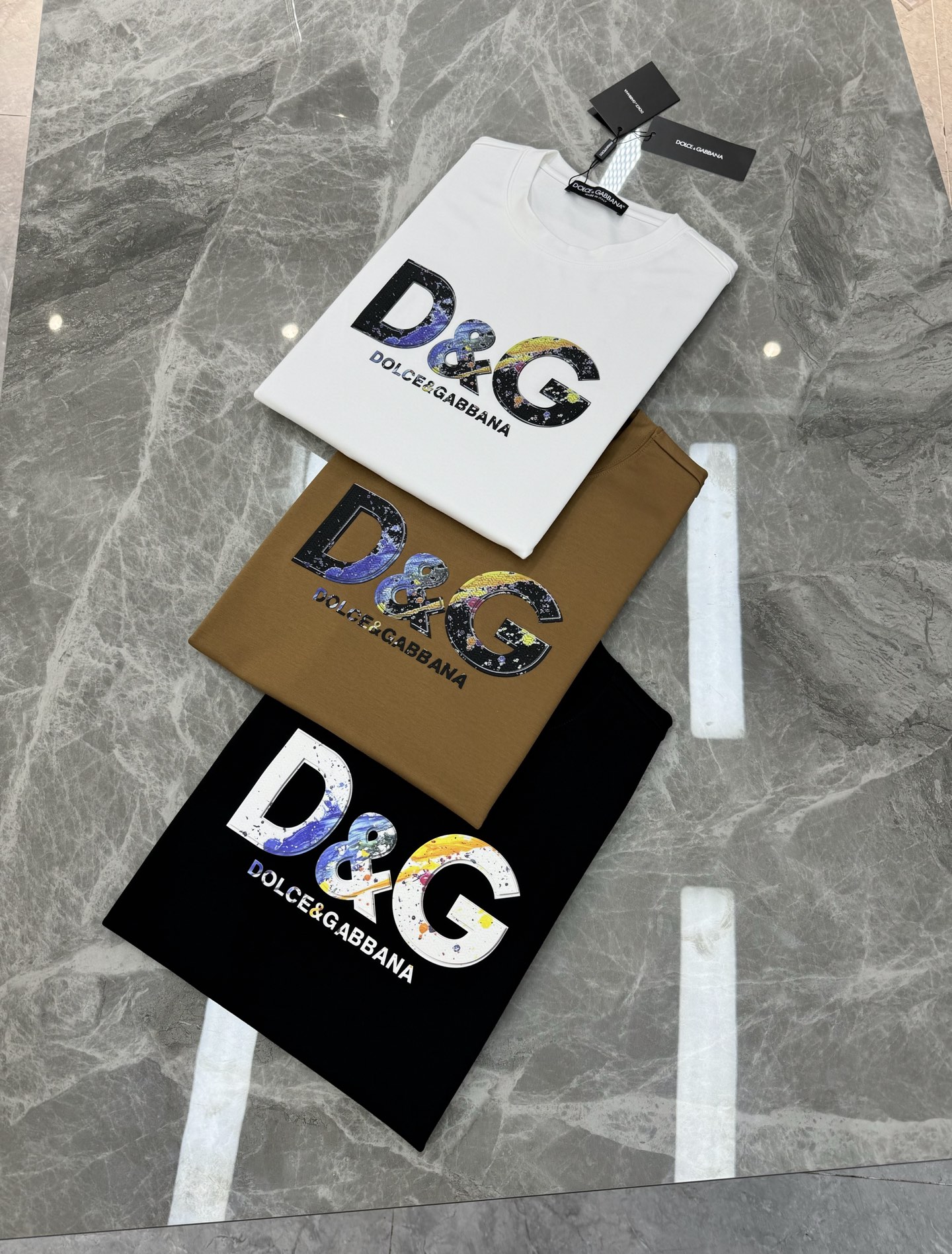 D&G*杜嘉班-纳新款莫代尔T恤.经典推荐！优选300g莫代尔棉.婴儿的触碰感觉，入手必定回购！！！面料