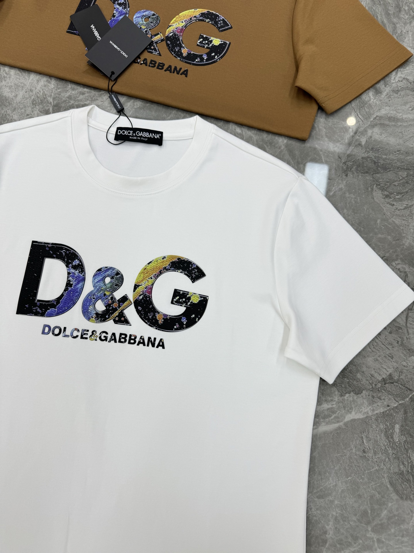 D&G*杜嘉班-纳新款莫代尔T恤.经典推荐！优选300g莫代尔棉.婴儿的触碰感觉，入手必定回购！！！面料